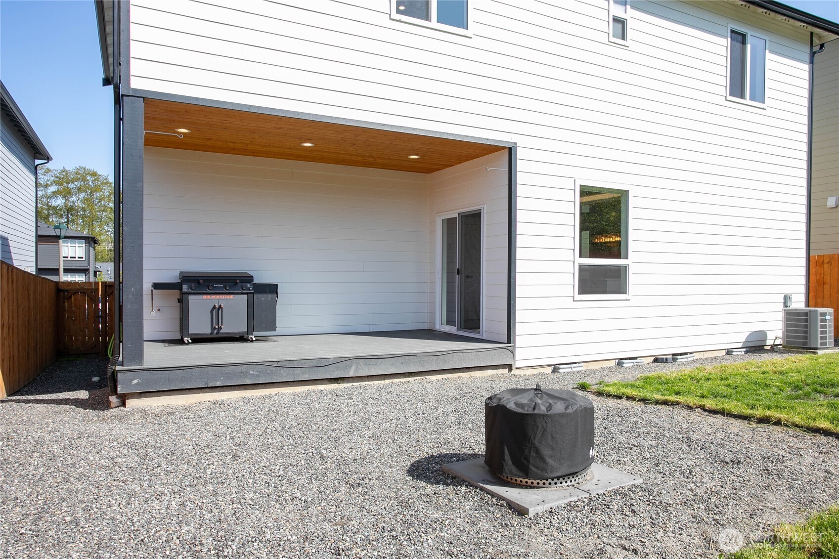 6209 Fernridge Court