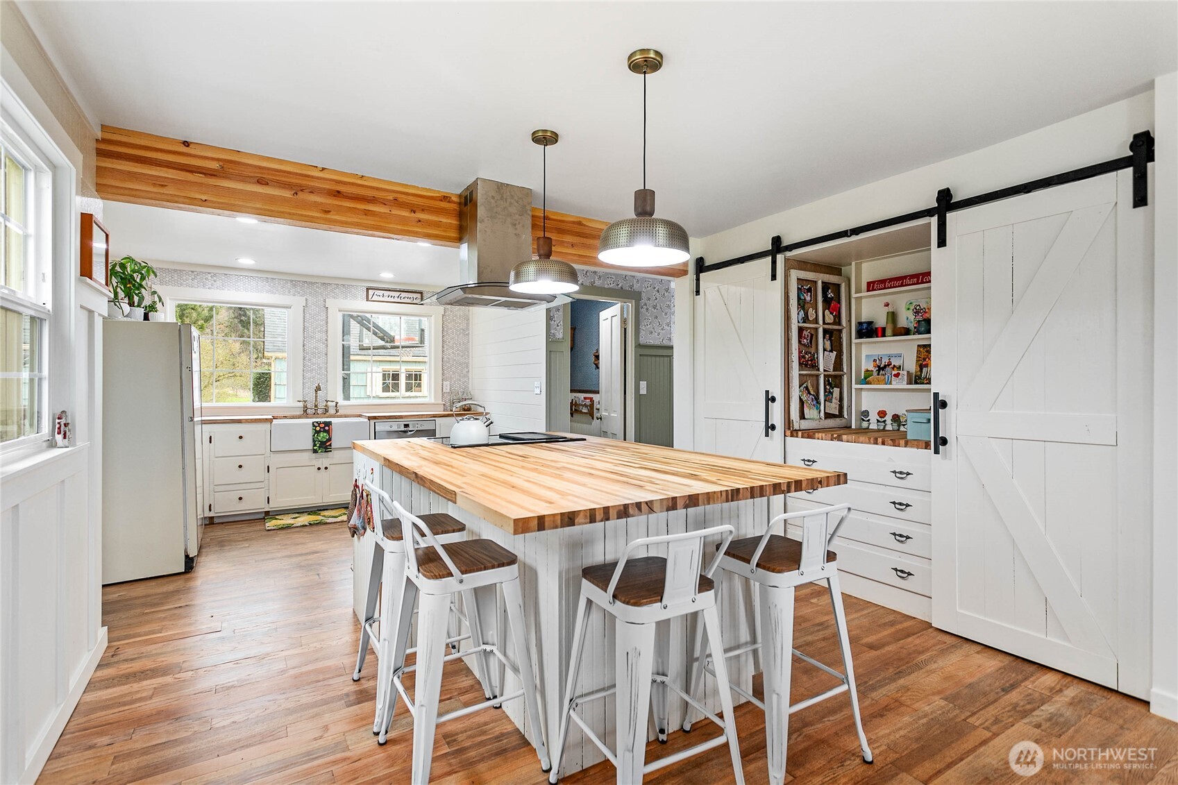 5956 Guide Meridian