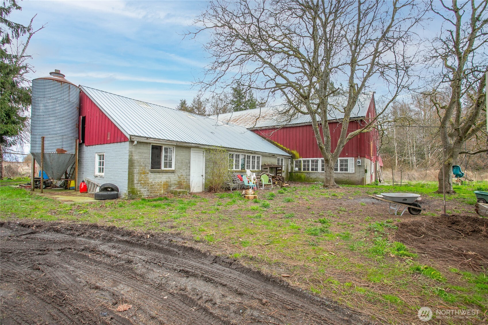 5956 Guide Meridian