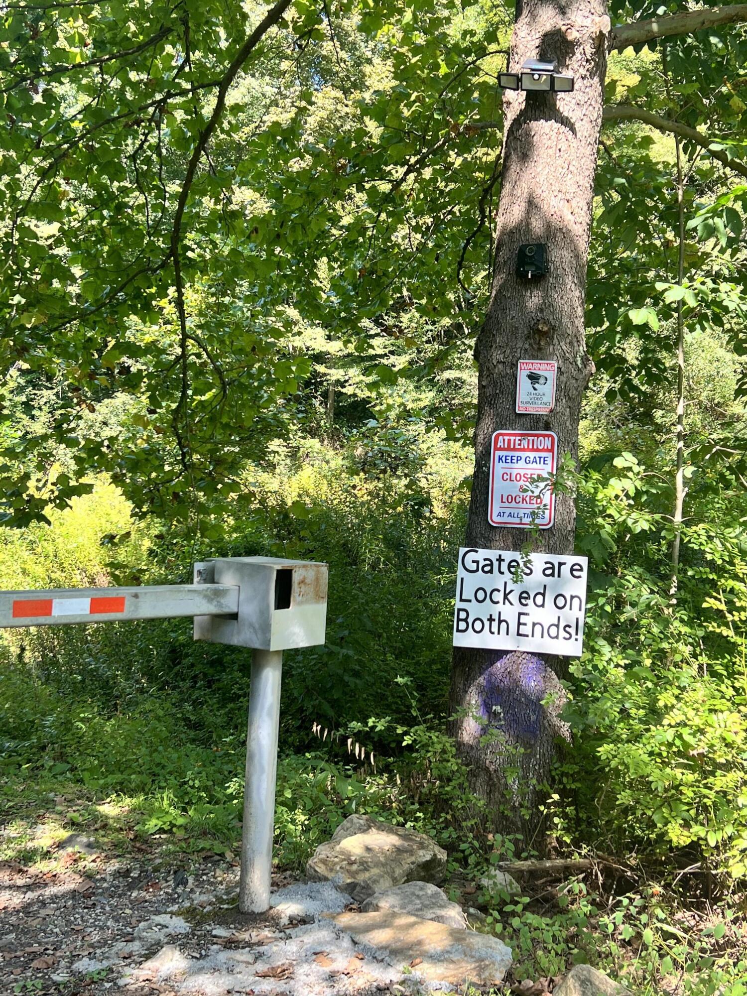 Marybill/ Curtain R/R