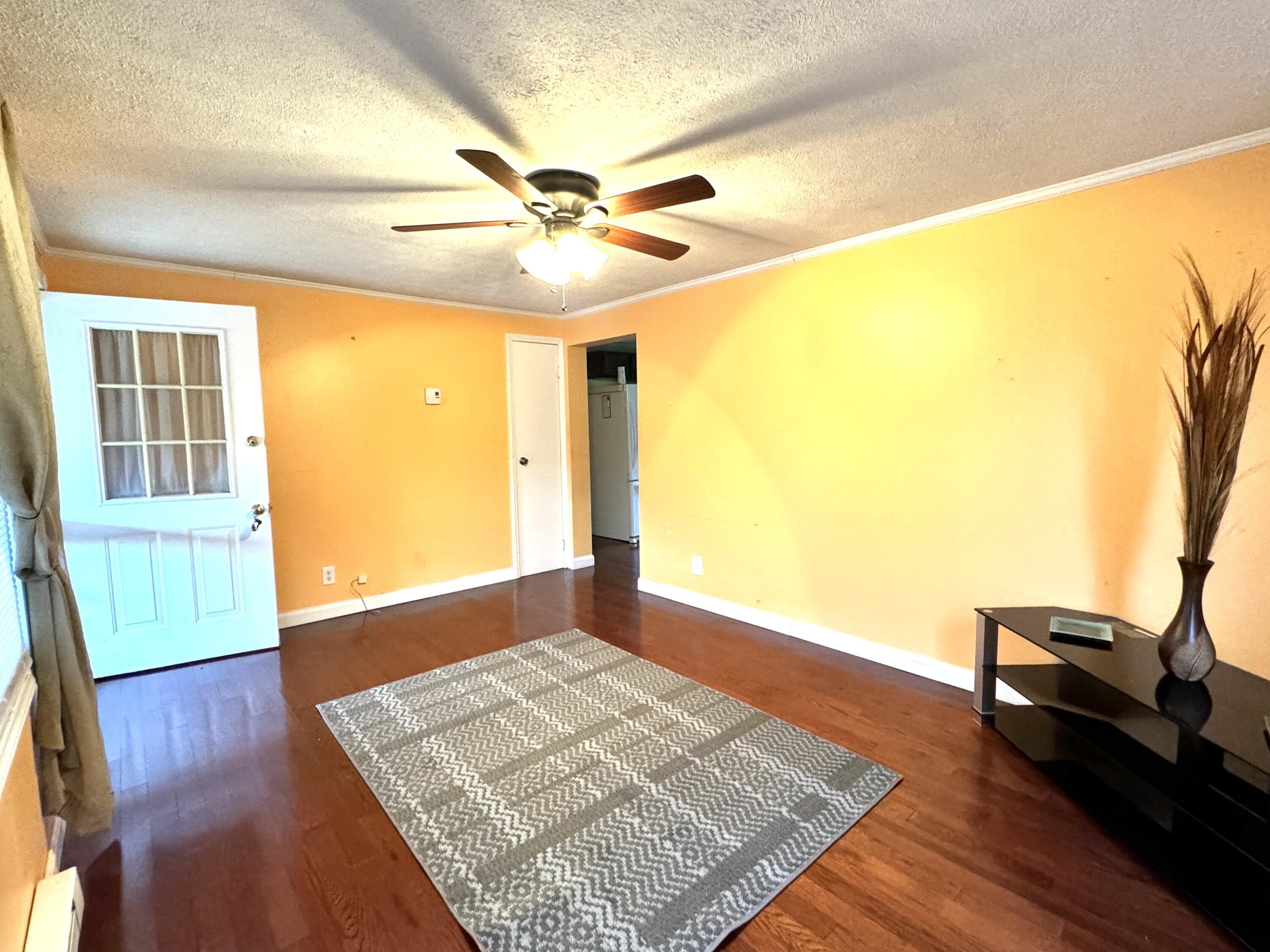 225 Charmco Baptist Church Rd