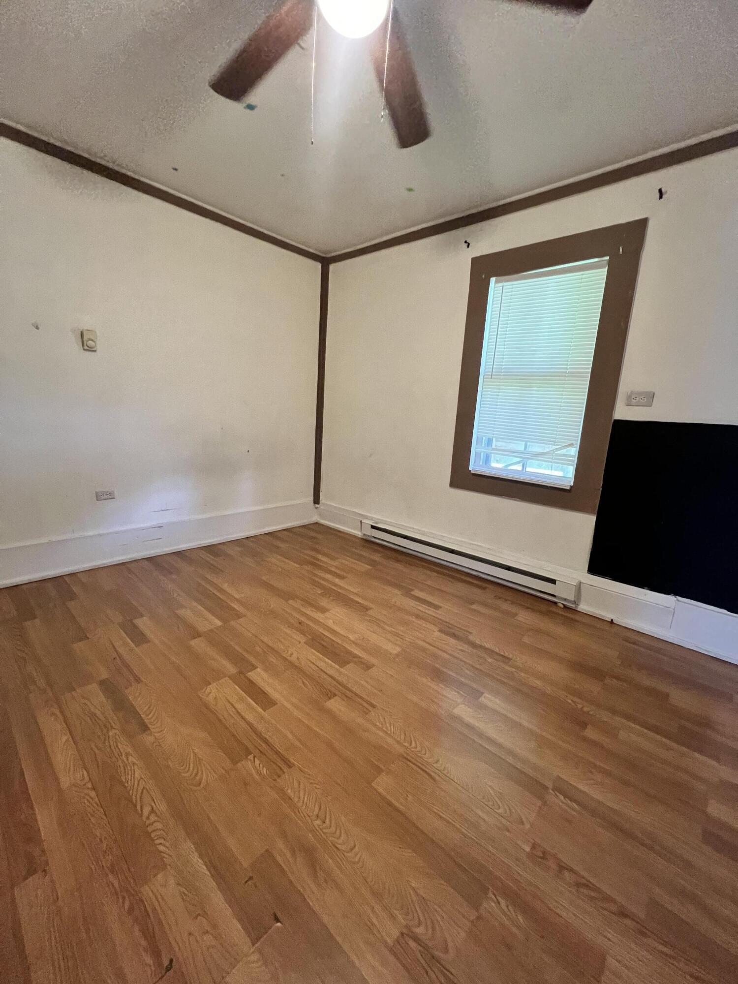 136 Bellburn Second St