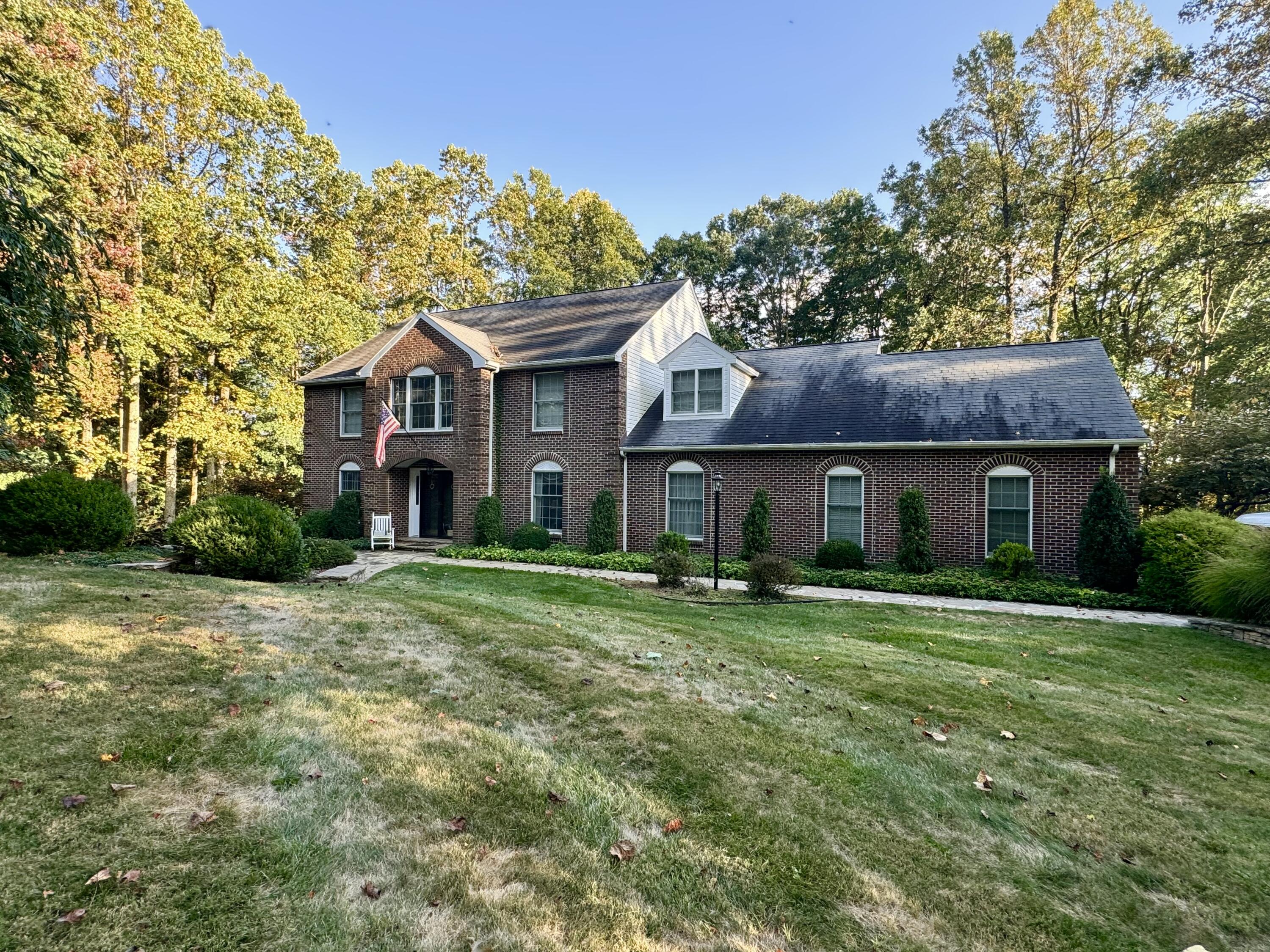 423 Dominick Cir