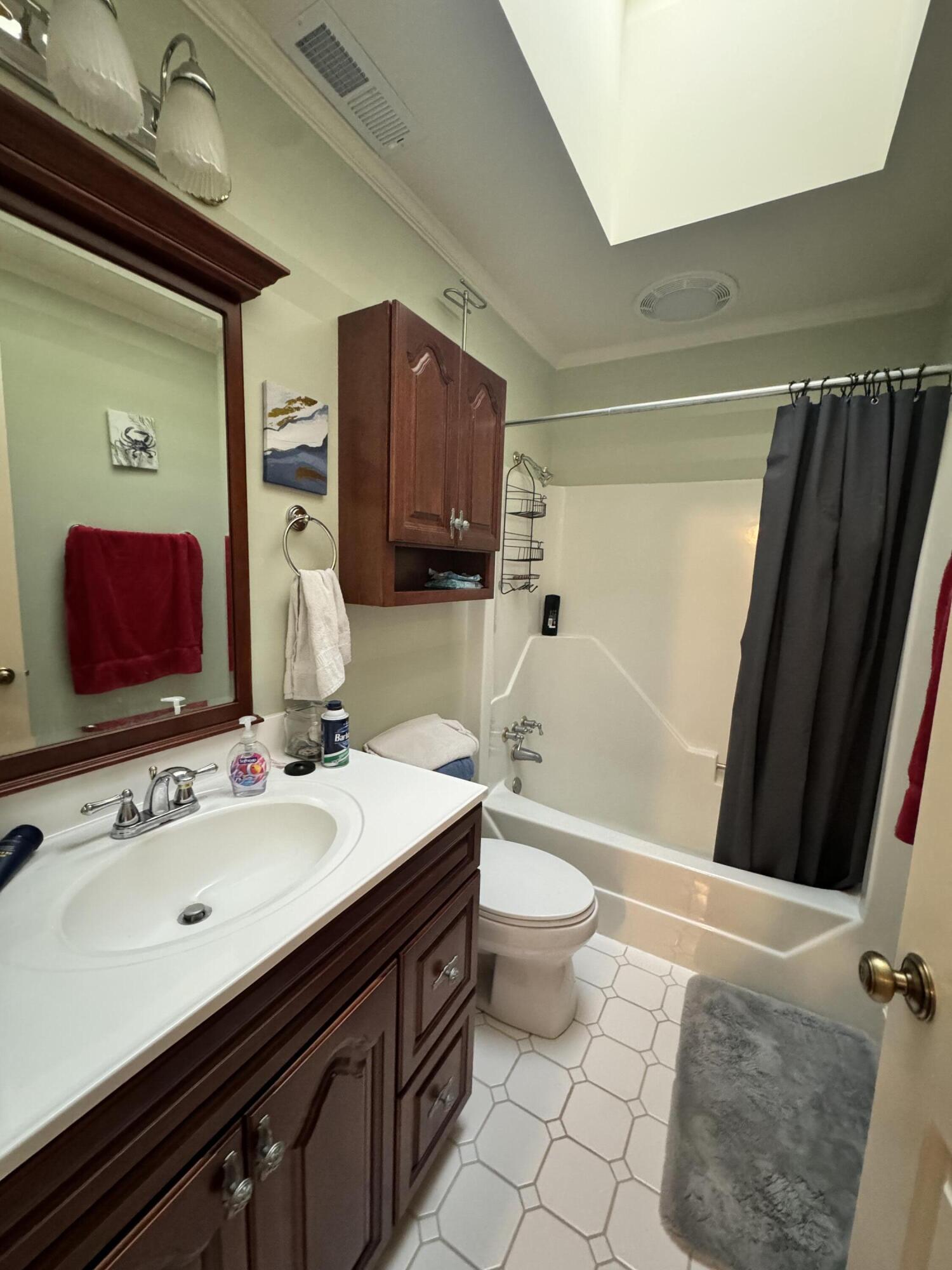 423 Dominick Cir