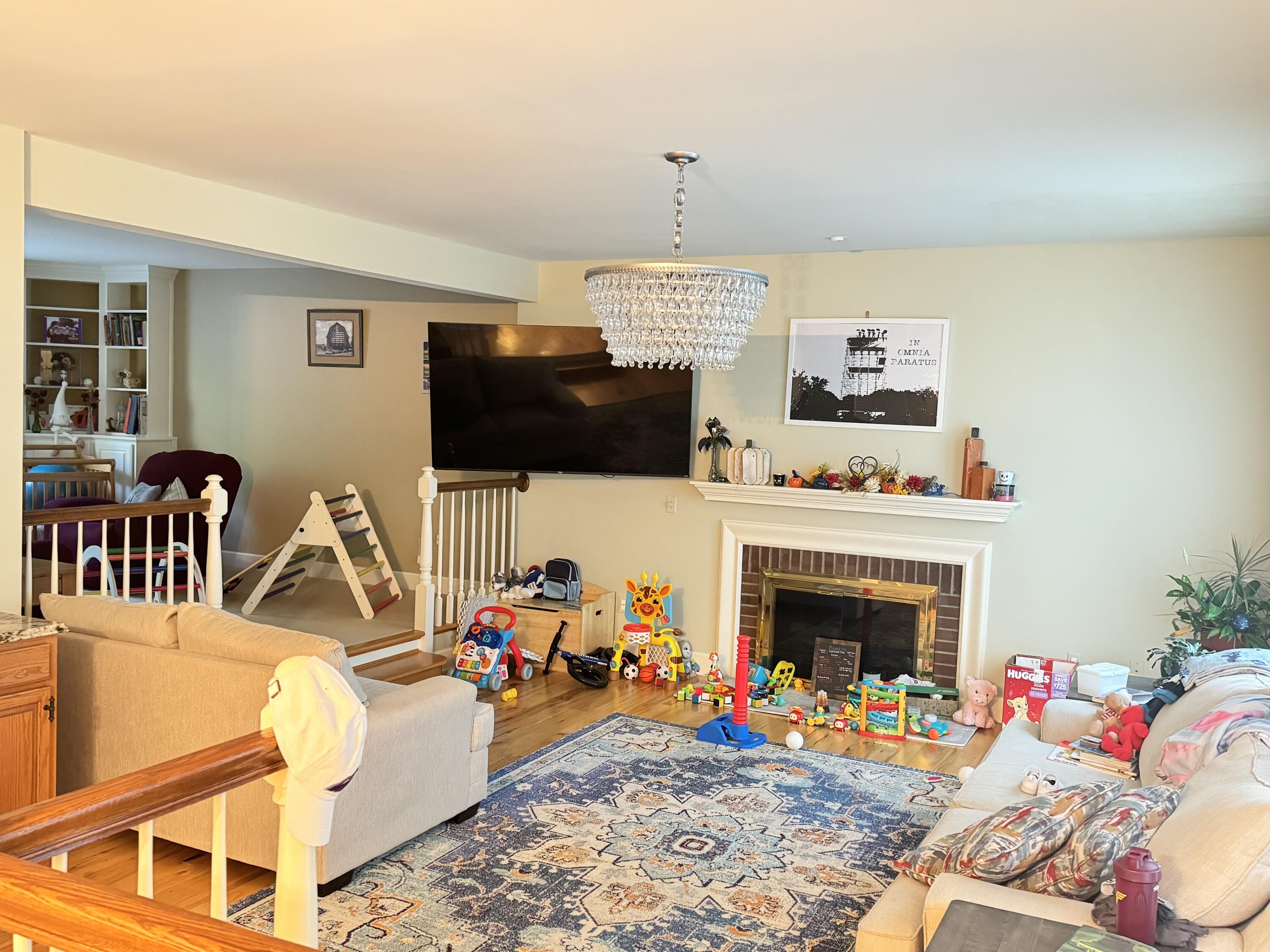 423 Dominick Cir