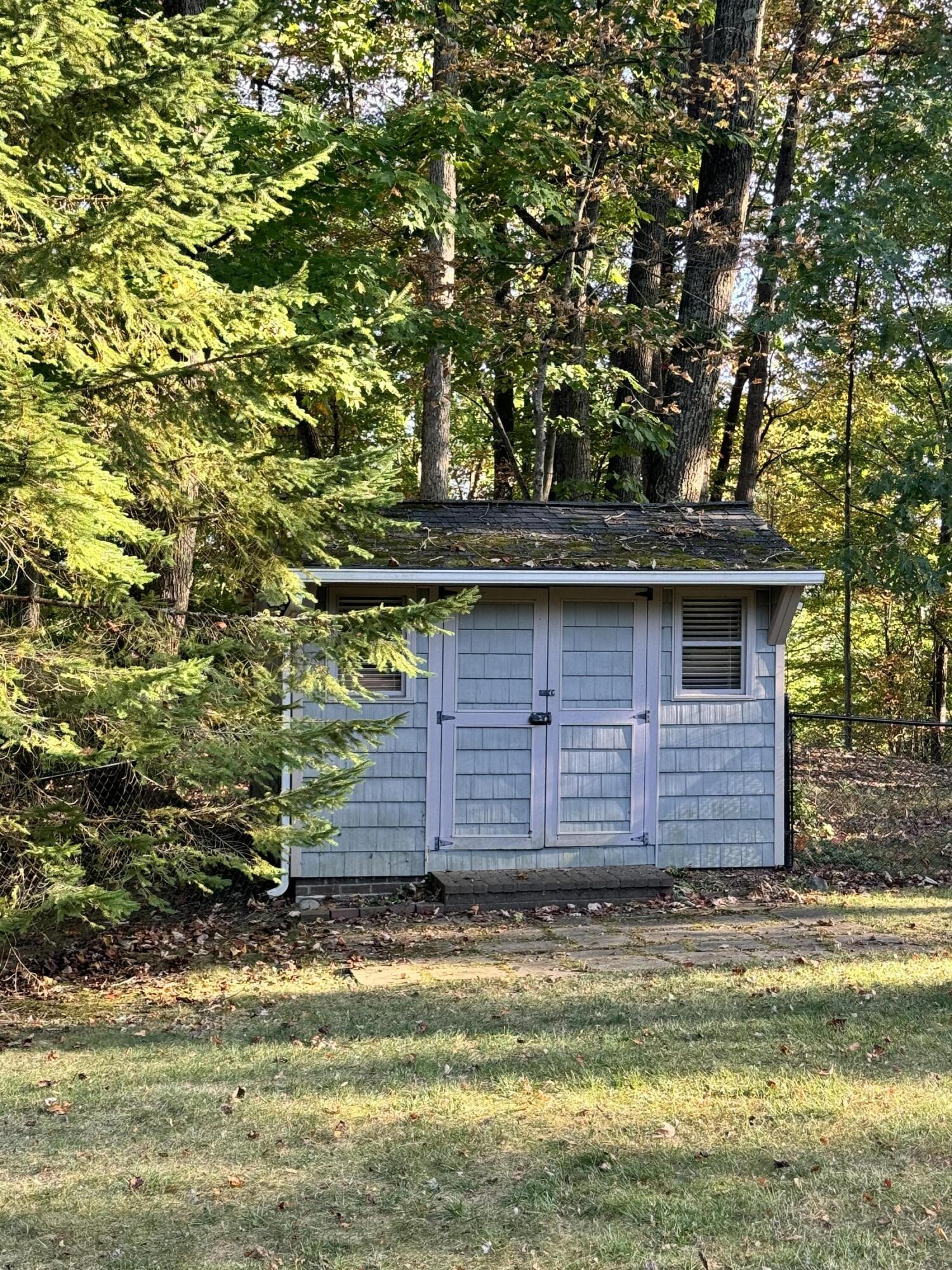 423 Dominick Cir