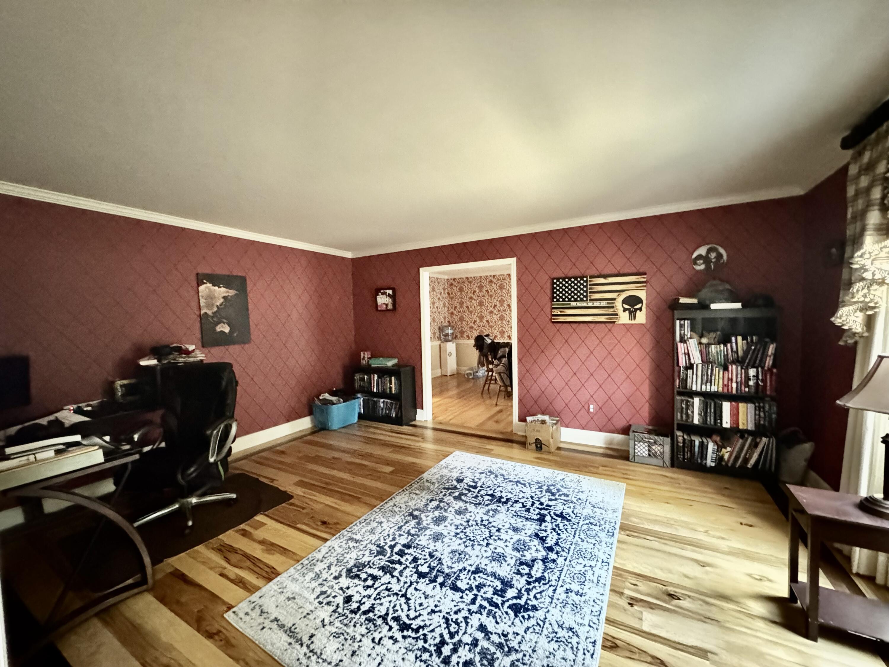 423 Dominick Cir