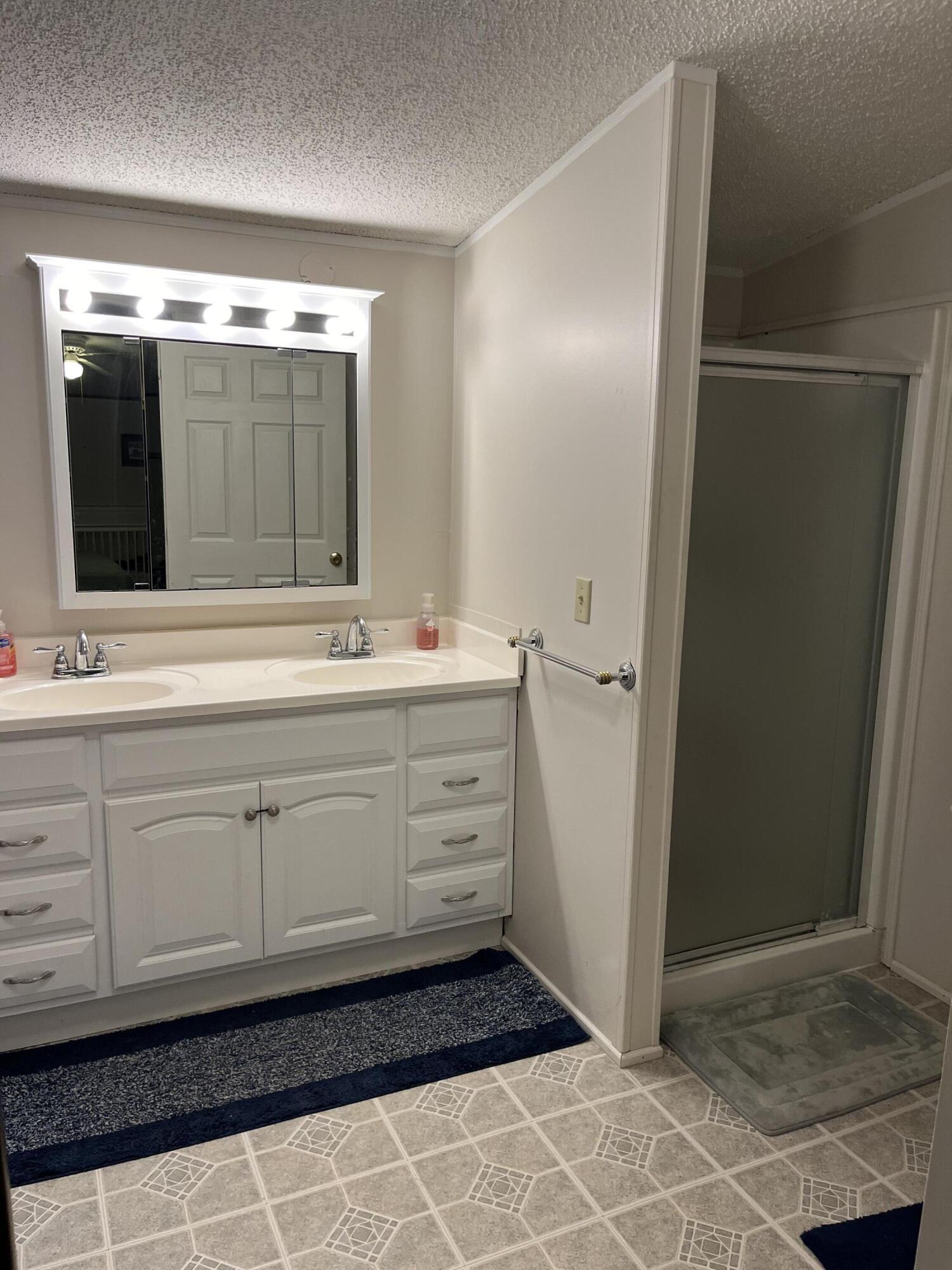 323 Town Mountain Rd