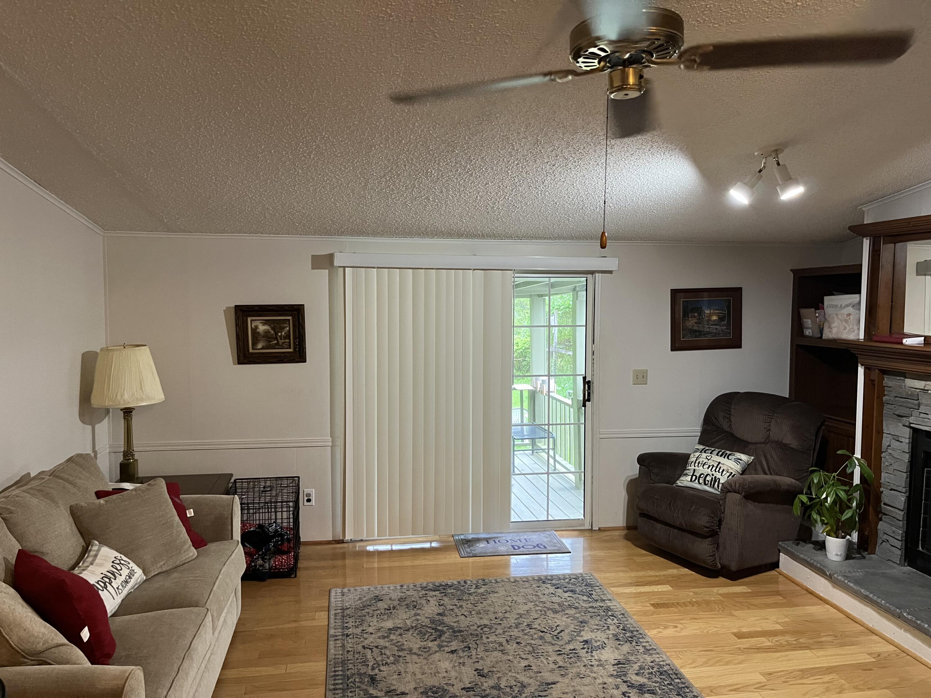 323 Town Mountain Rd