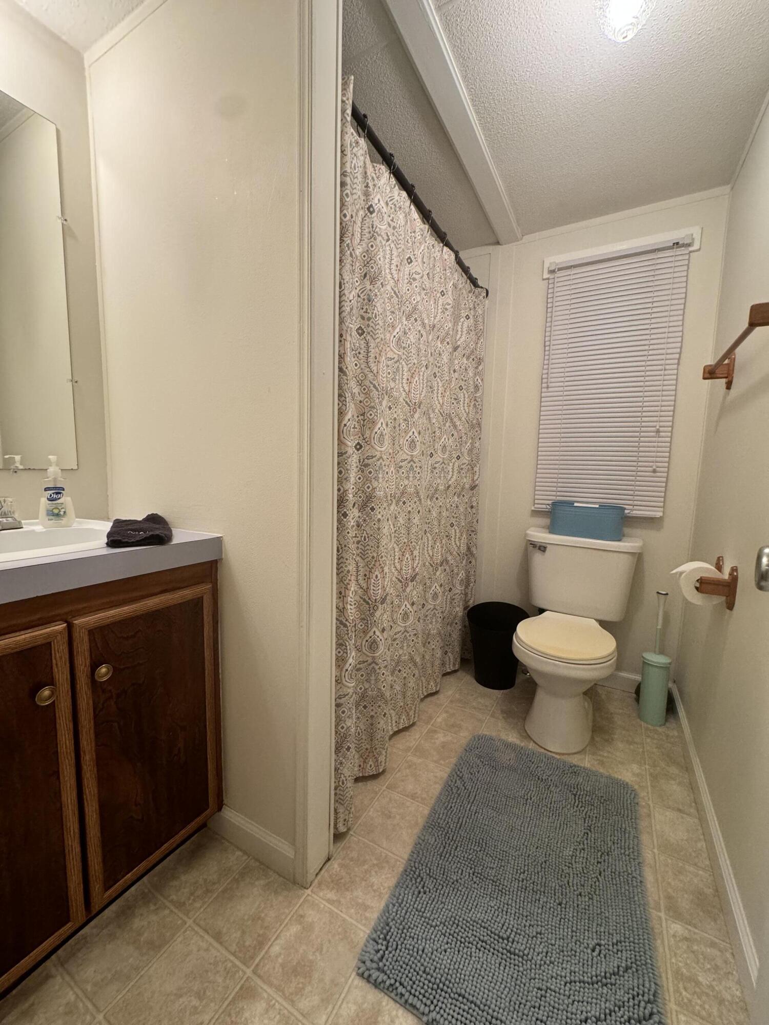 1168 Broad St (Off Salmon Run Rd)