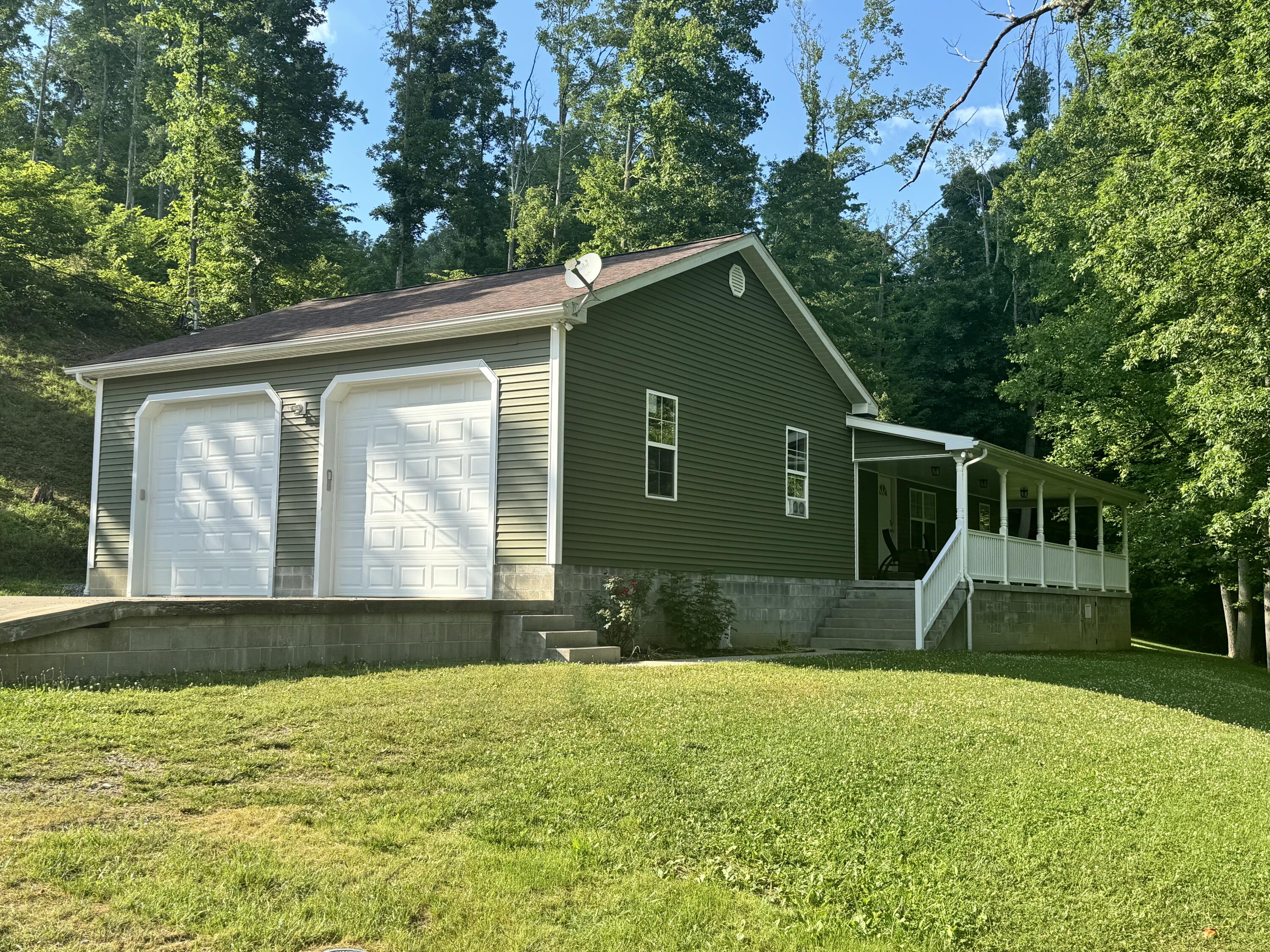 1168 Broad St (Off Salmon Run Rd)