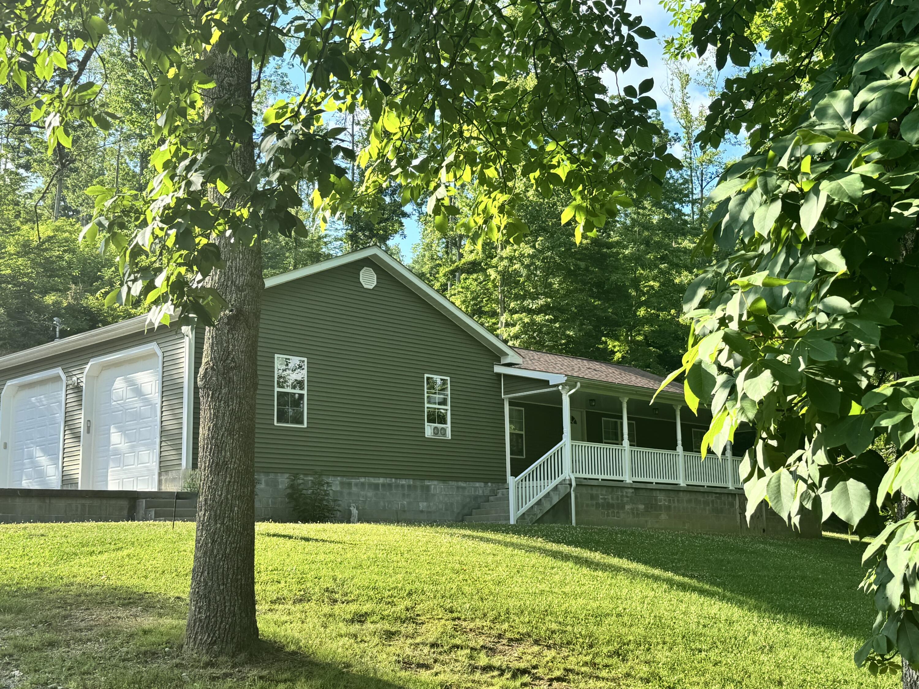 1168 Broad St (Off Salmon Run Rd)