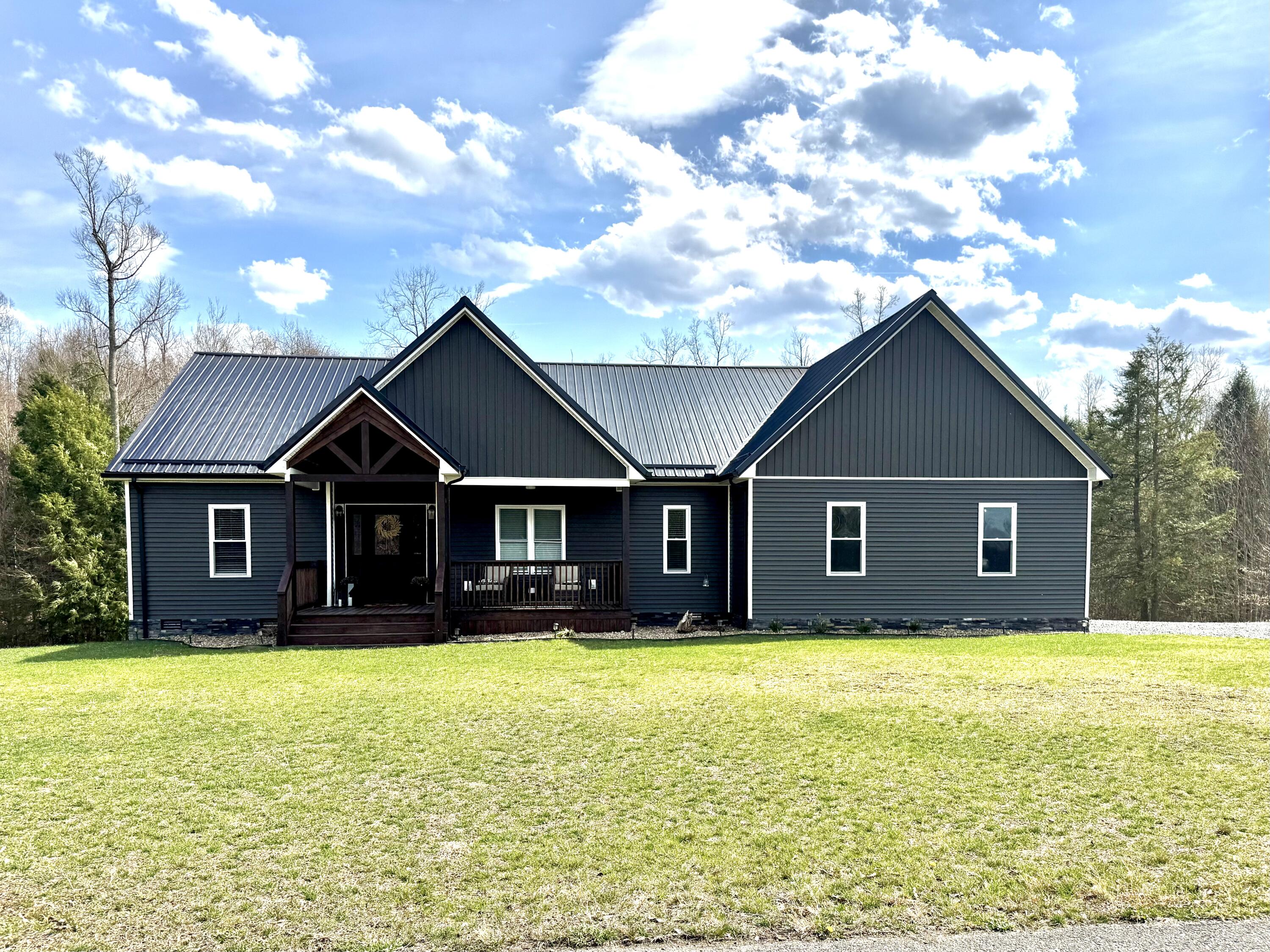 213 Sunset Ridge Ln