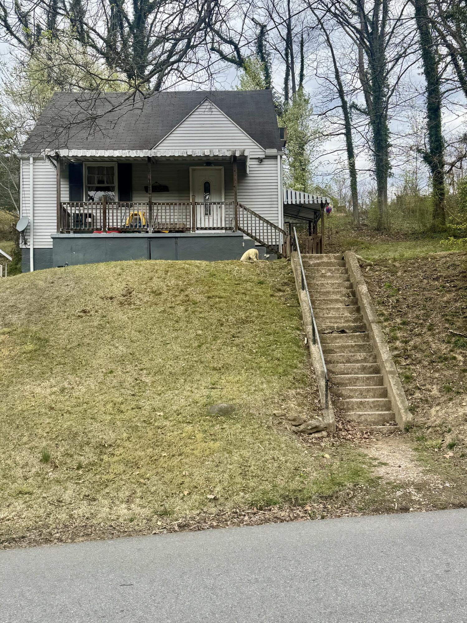 337 Charlton Heights Rd