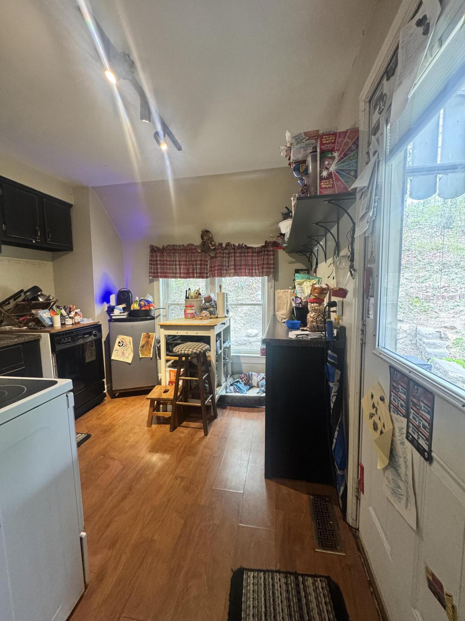 337 Charlton Heights Rd