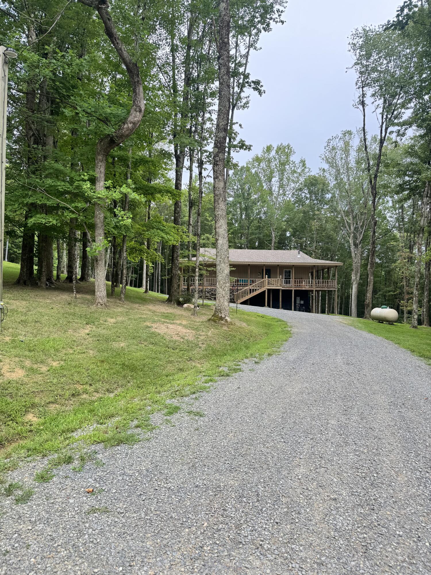 854 Coggins RD