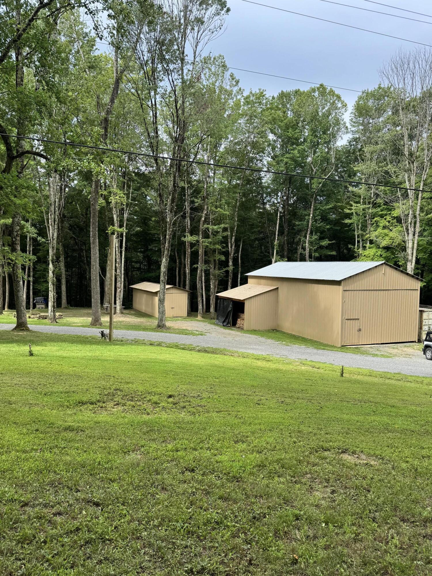 854 Coggins RD