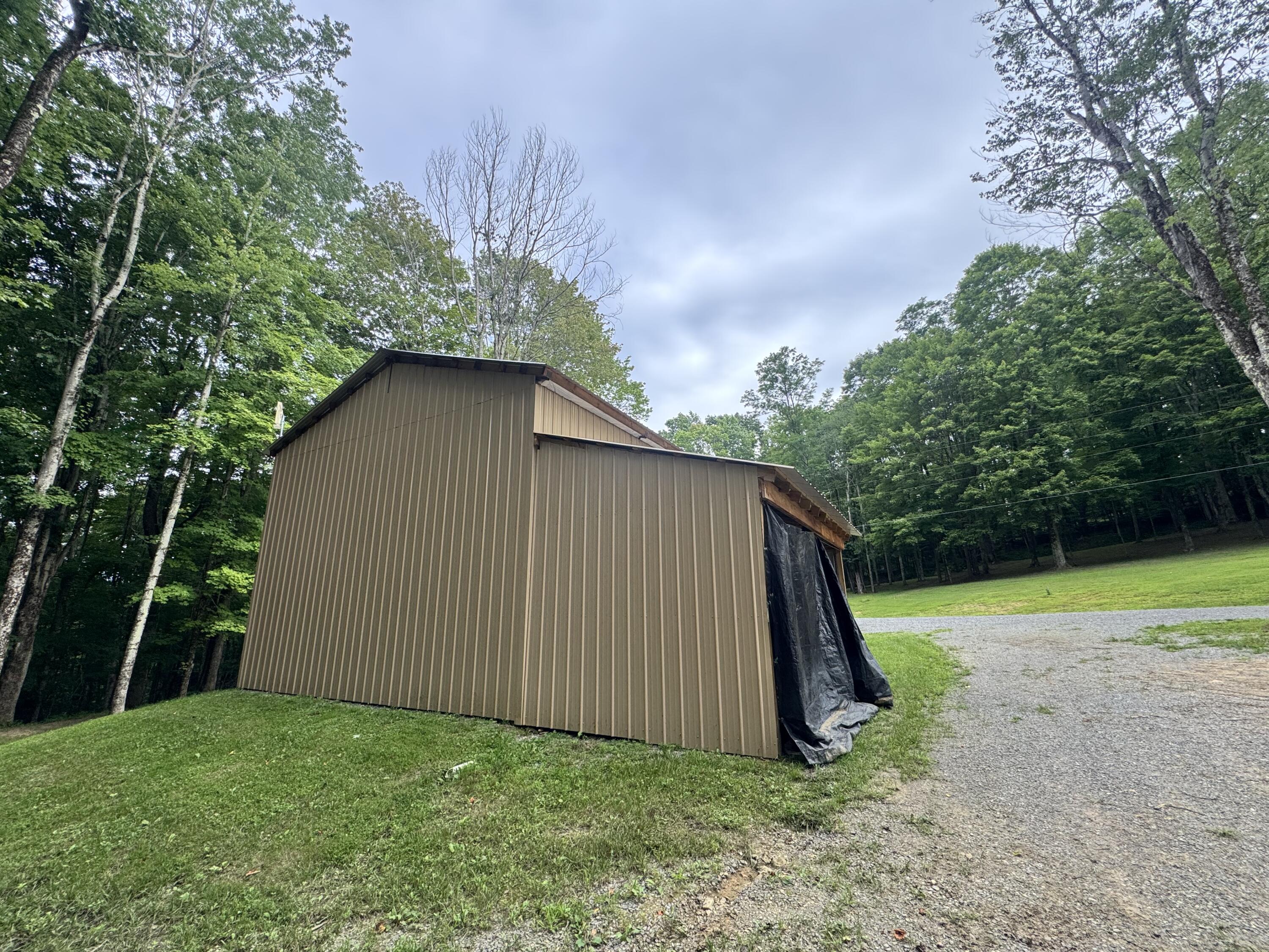 854 Coggins RD