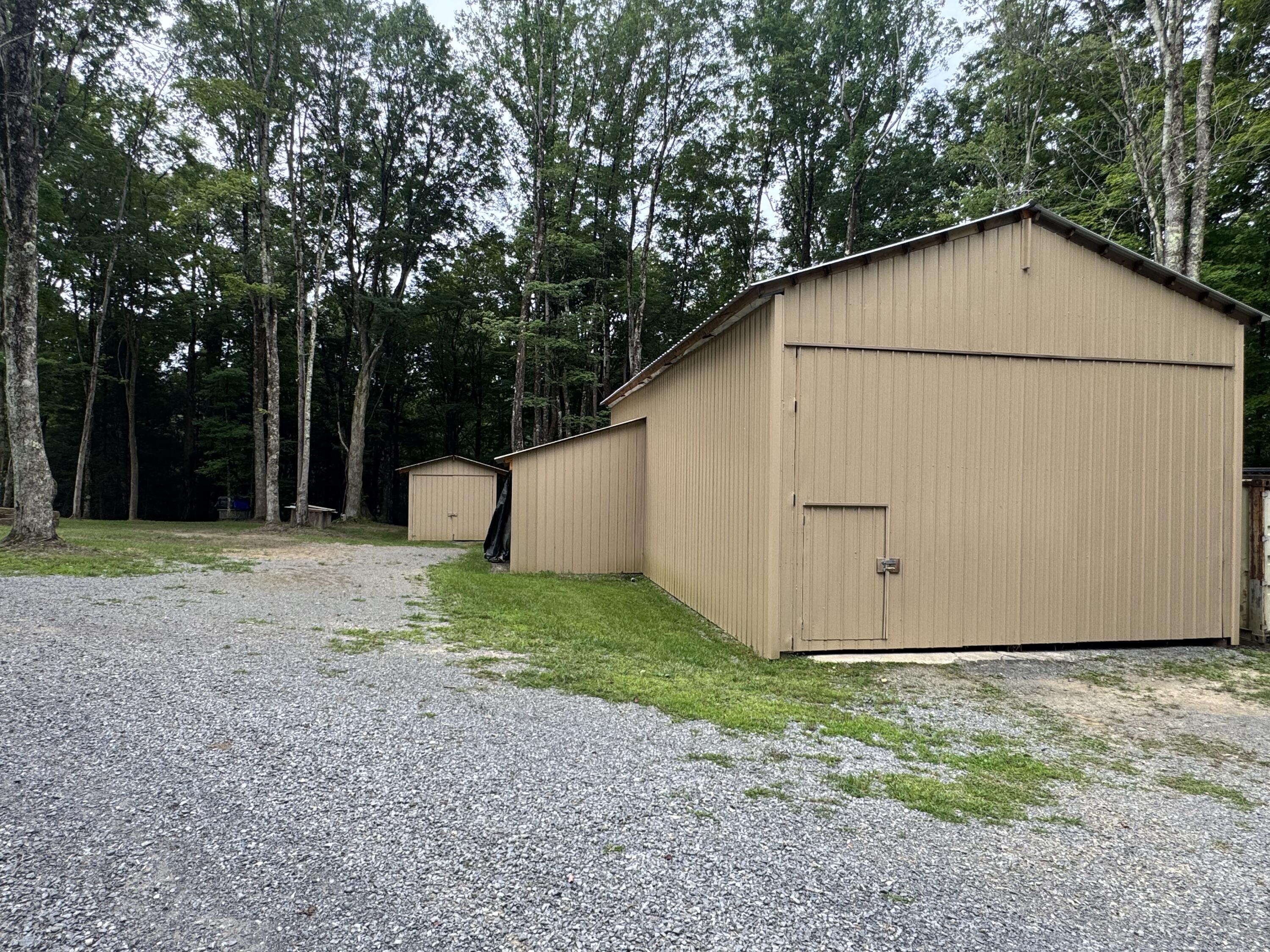 854 Coggins RD