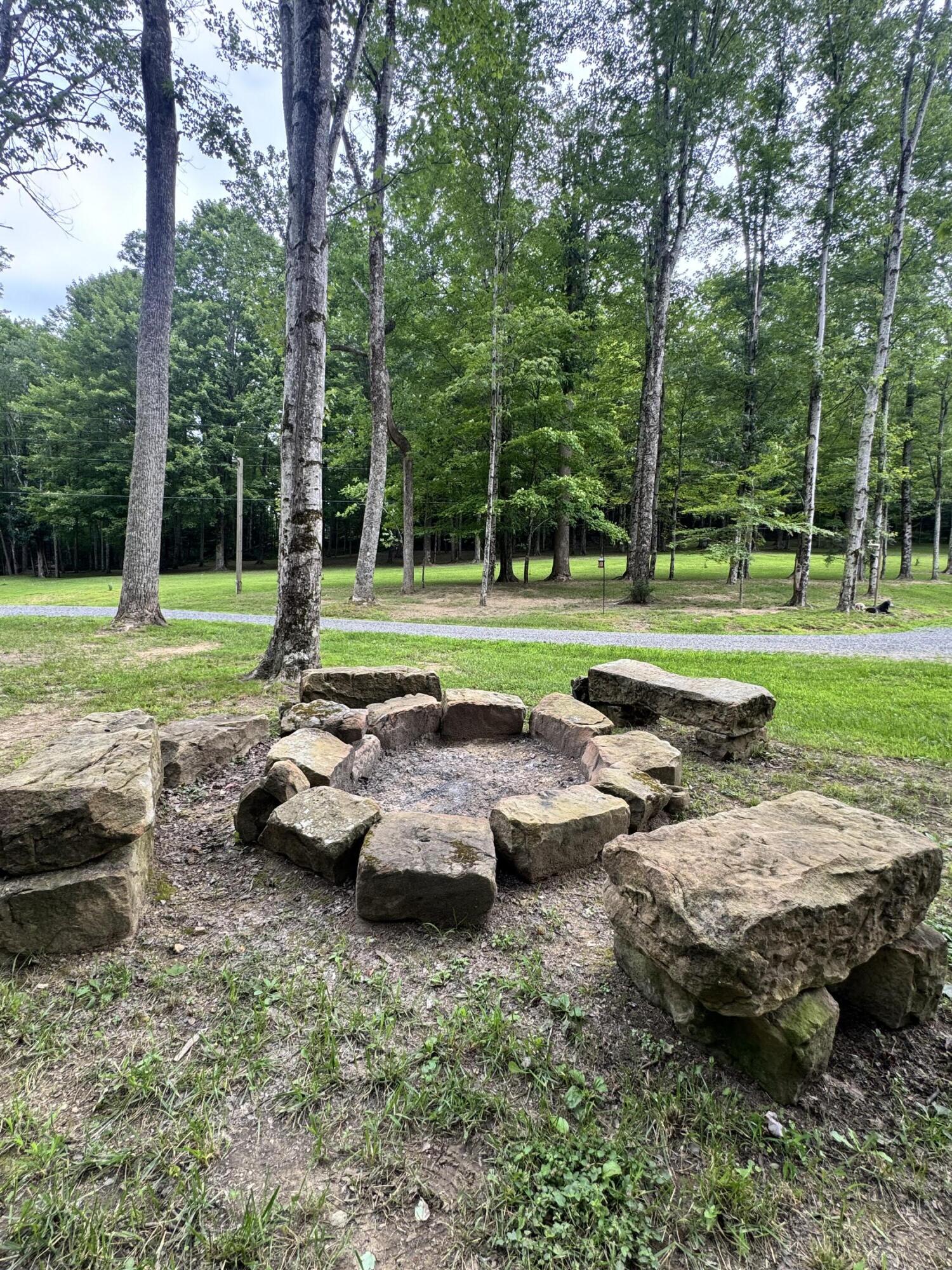 854 Coggins RD