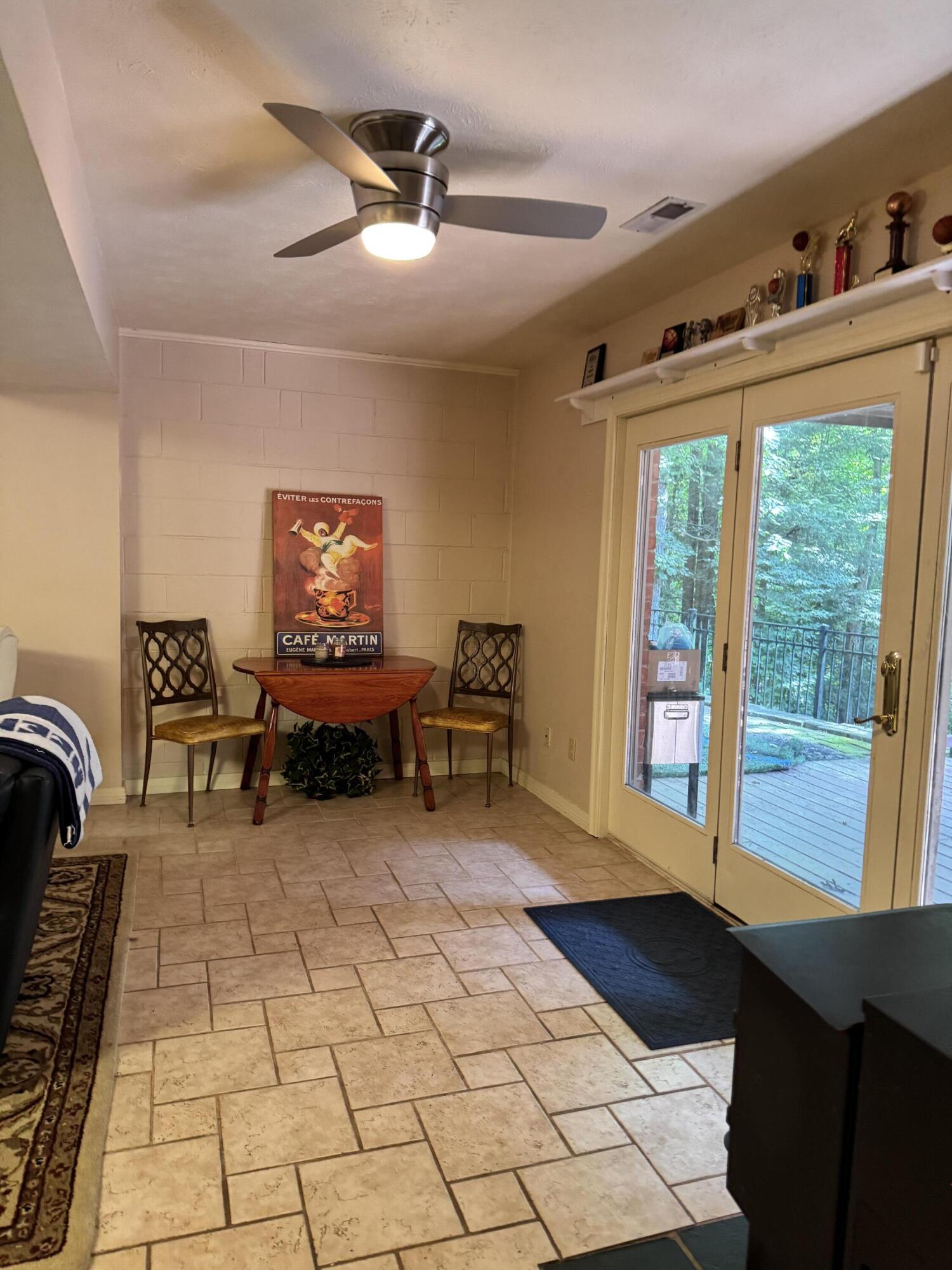 310 Chestnut Hill Rd