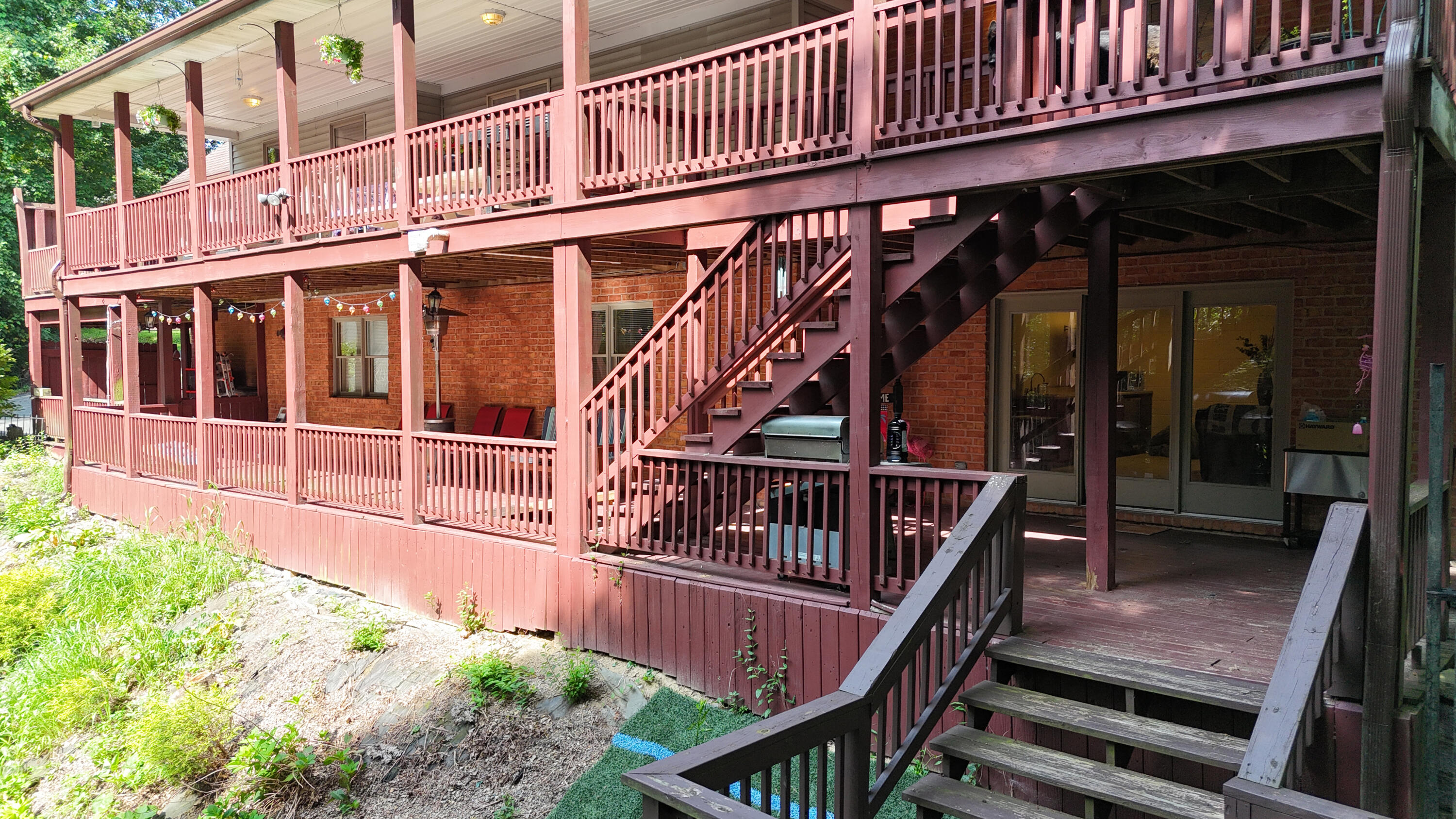 310 Chestnut Hill Rd