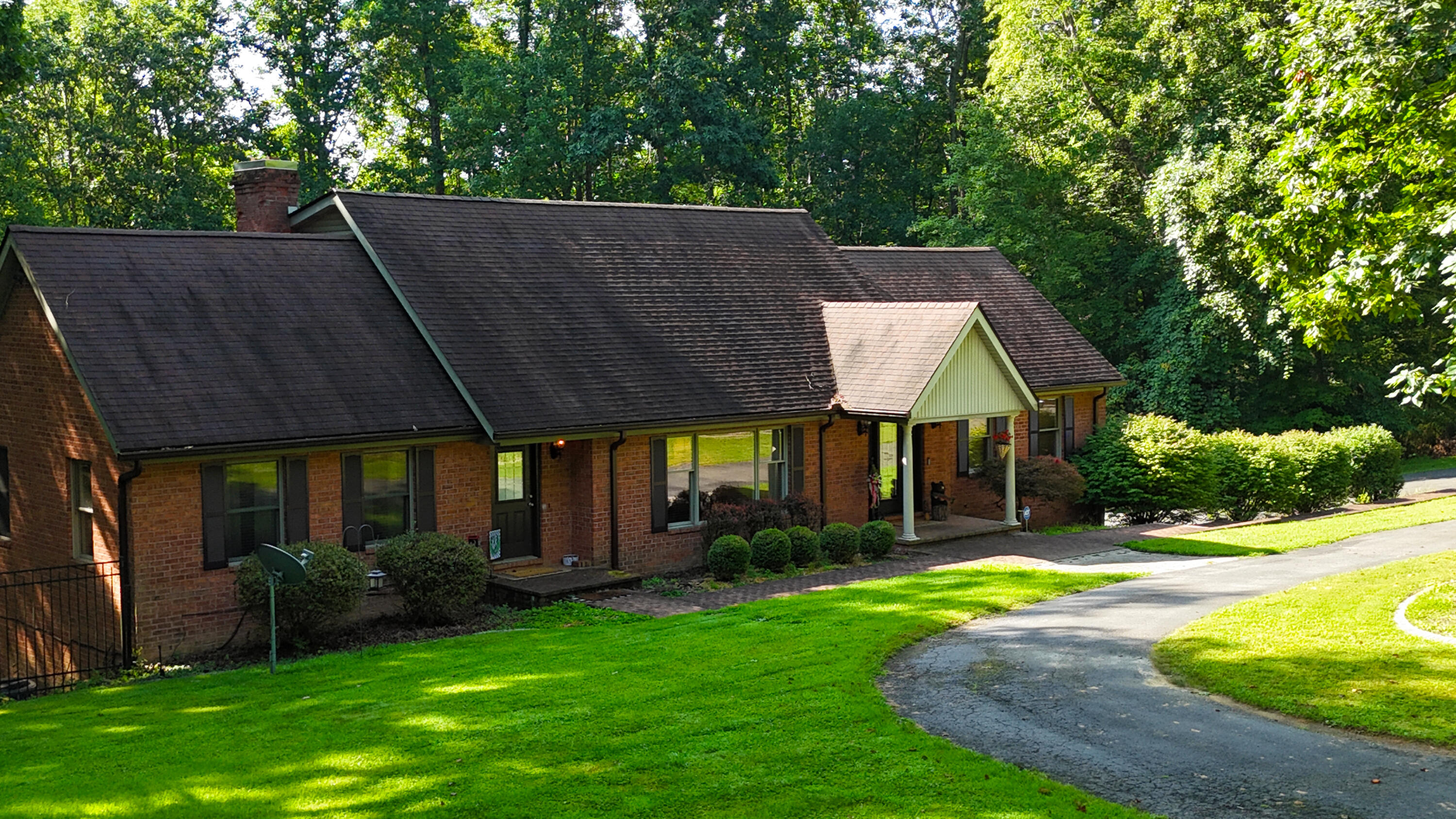 310 Chestnut Hill Rd