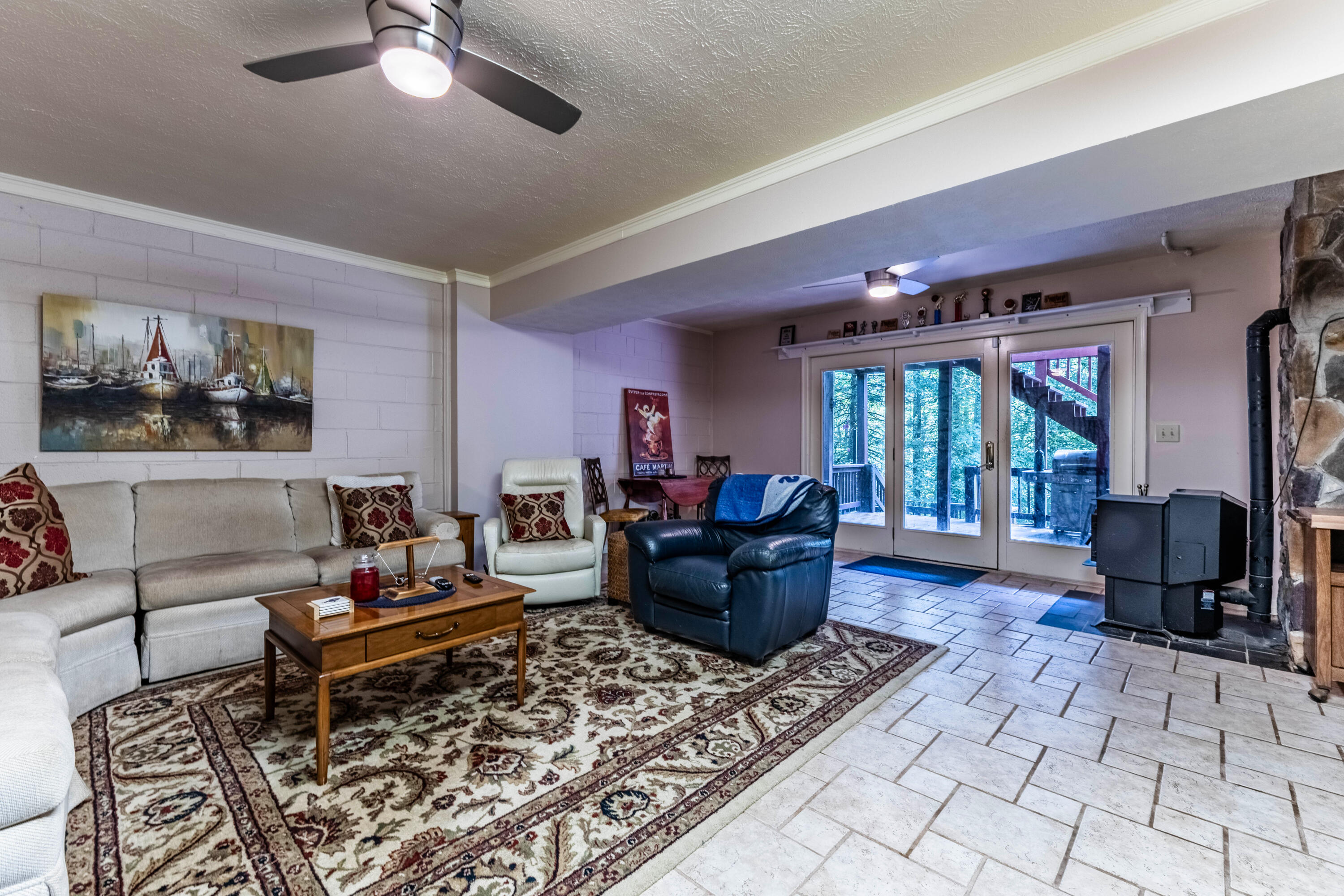 310 Chestnut Hill Rd