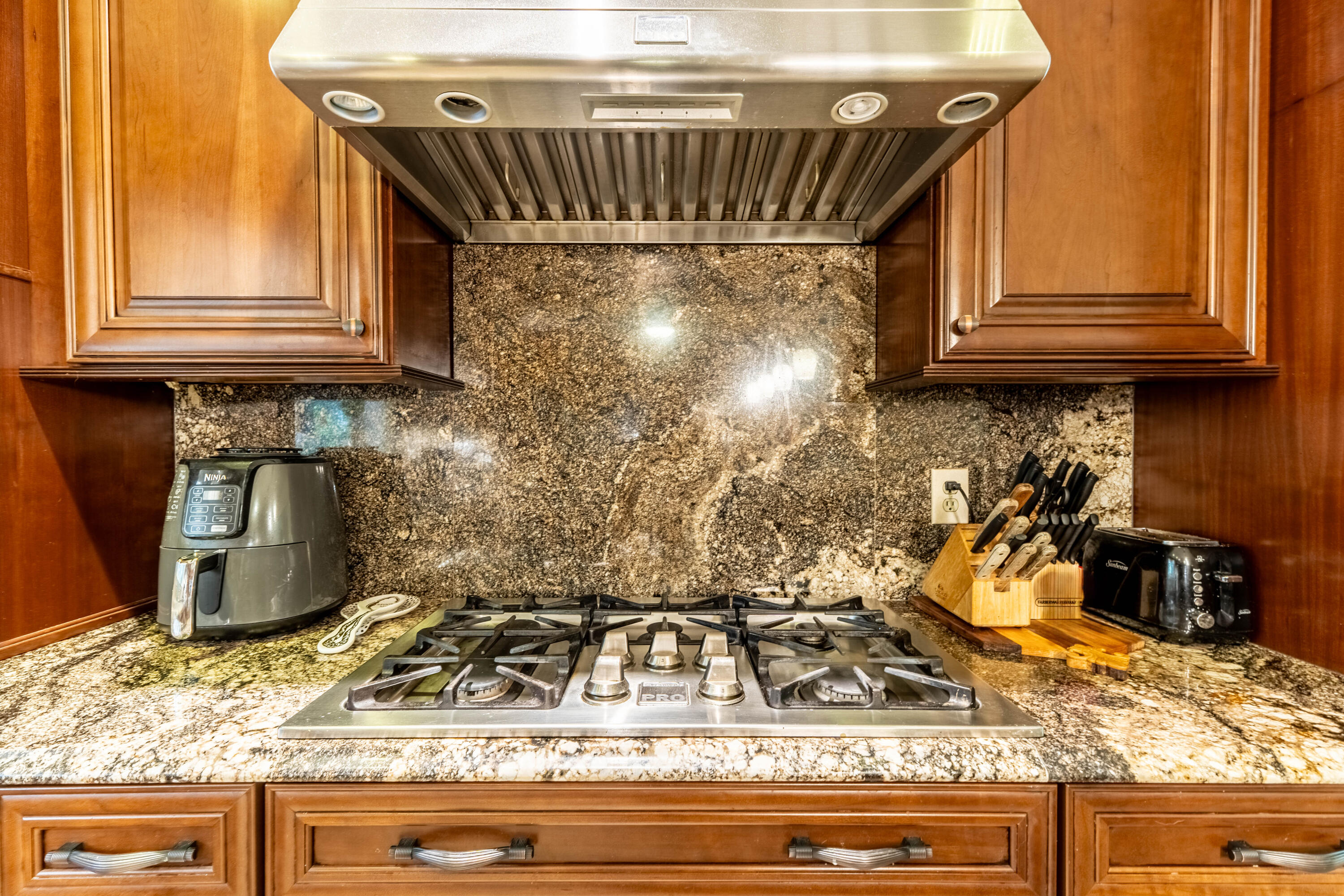 310 Chestnut Hill Rd