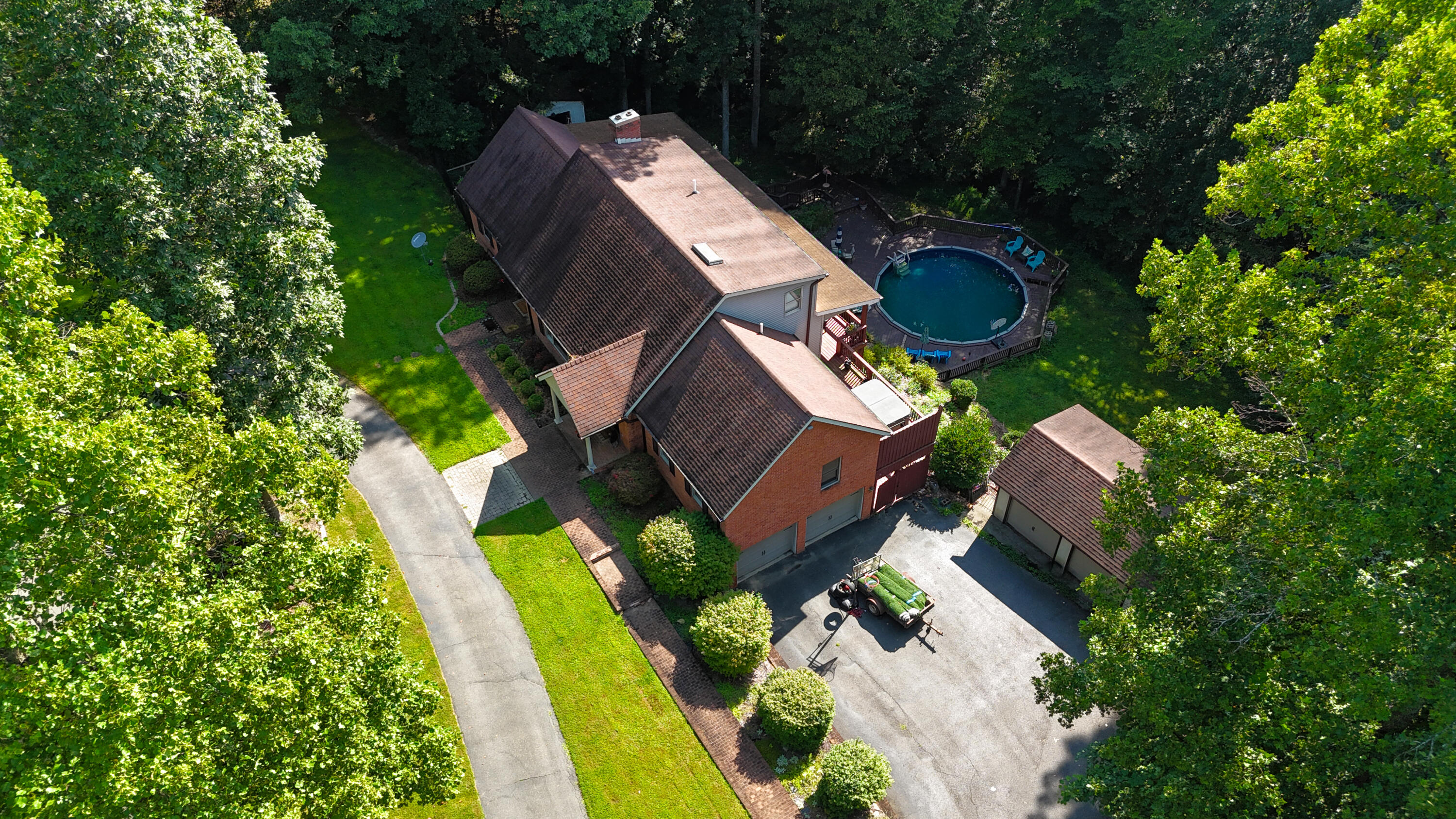 310 Chestnut Hill Rd
