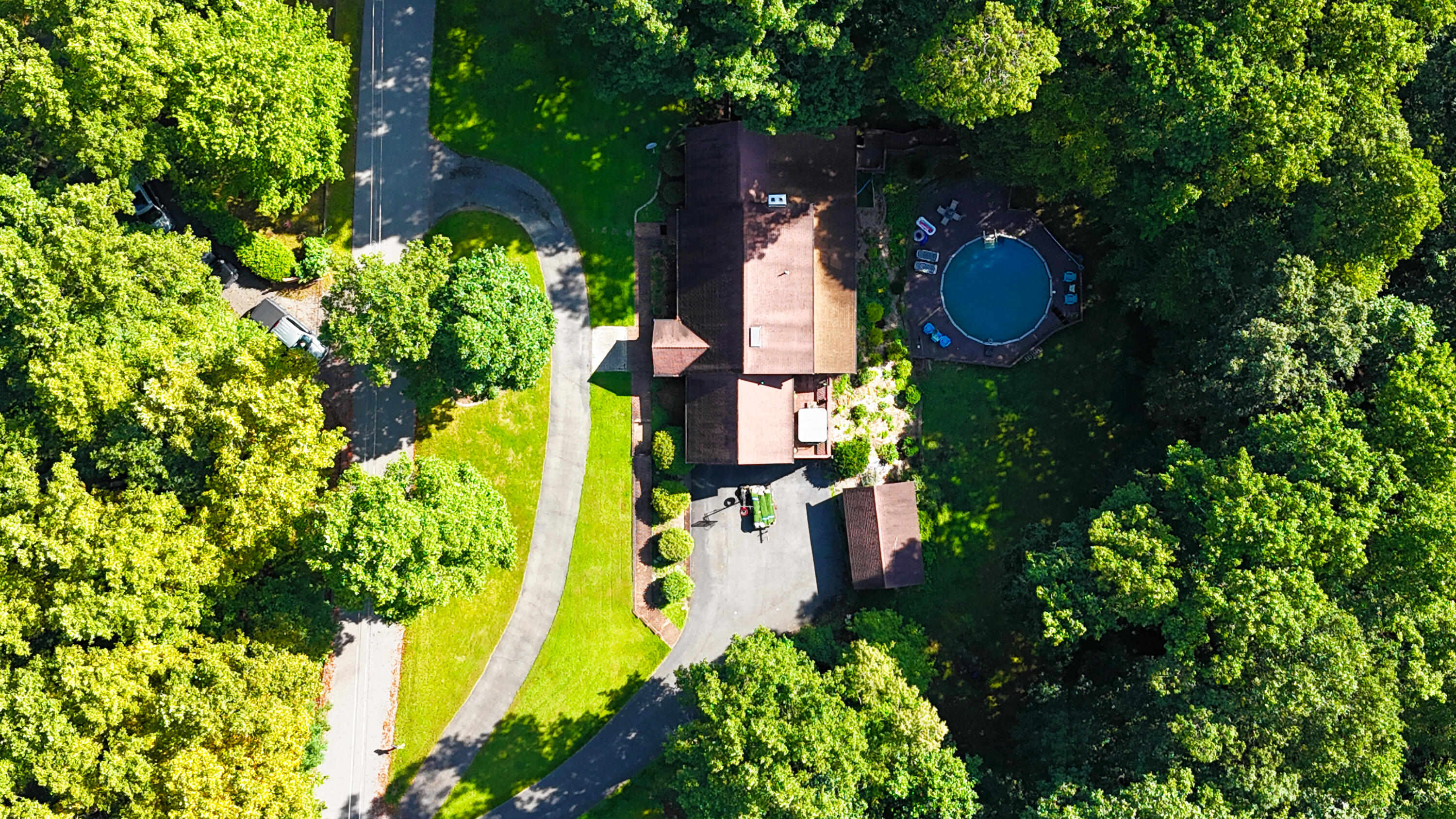 310 Chestnut Hill Rd