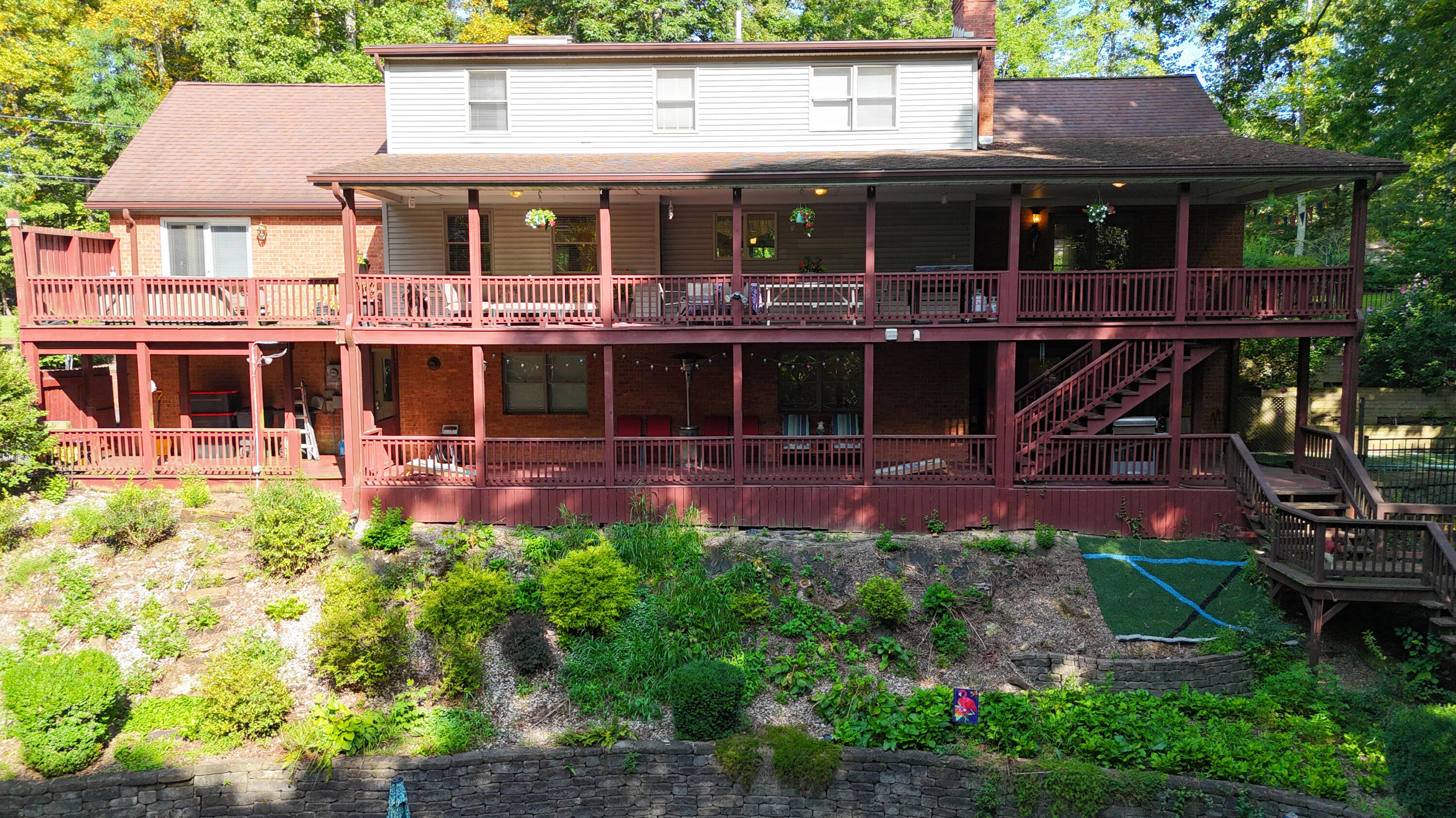 310 Chestnut Hill Rd