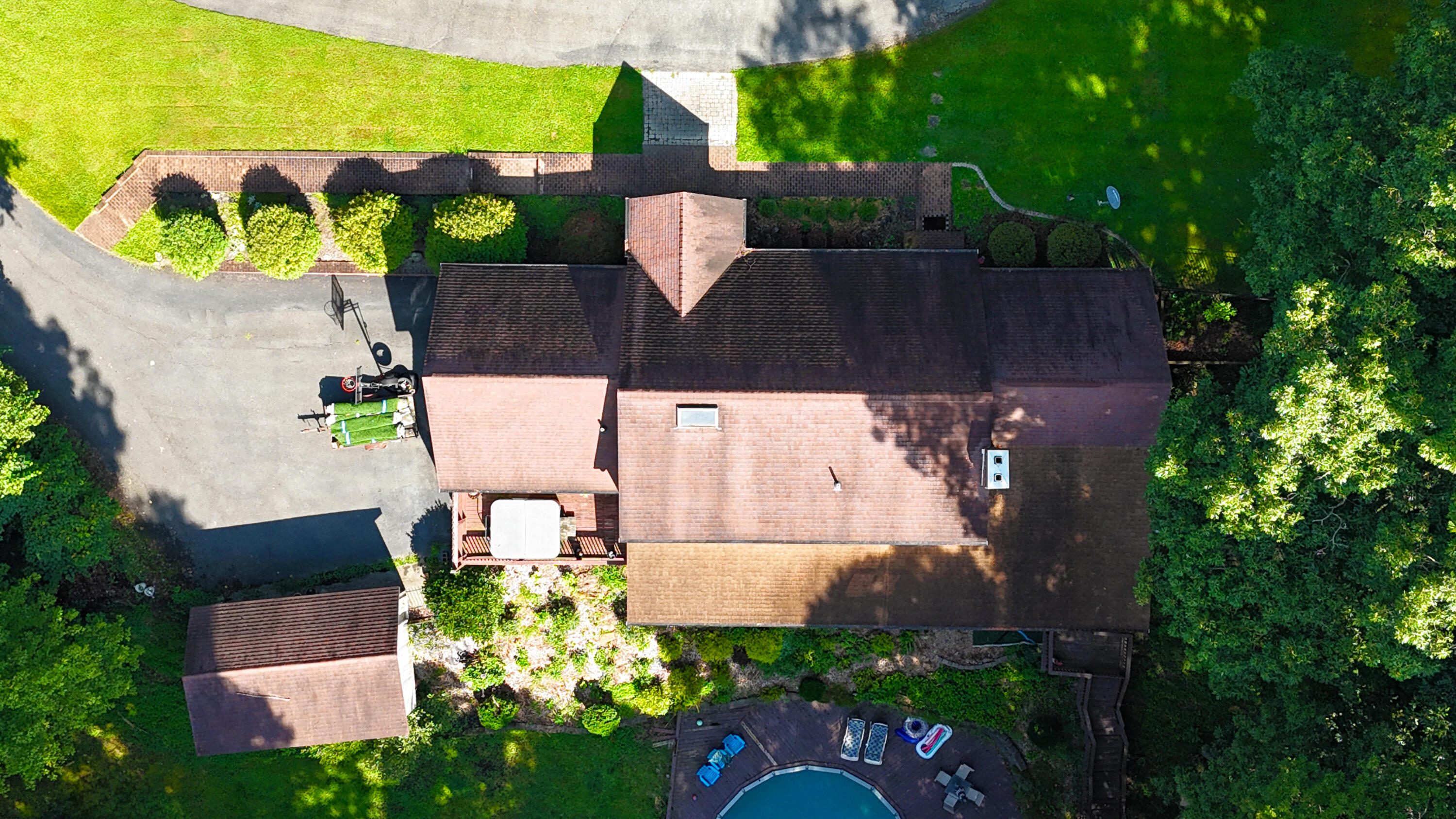 310 Chestnut Hill Rd