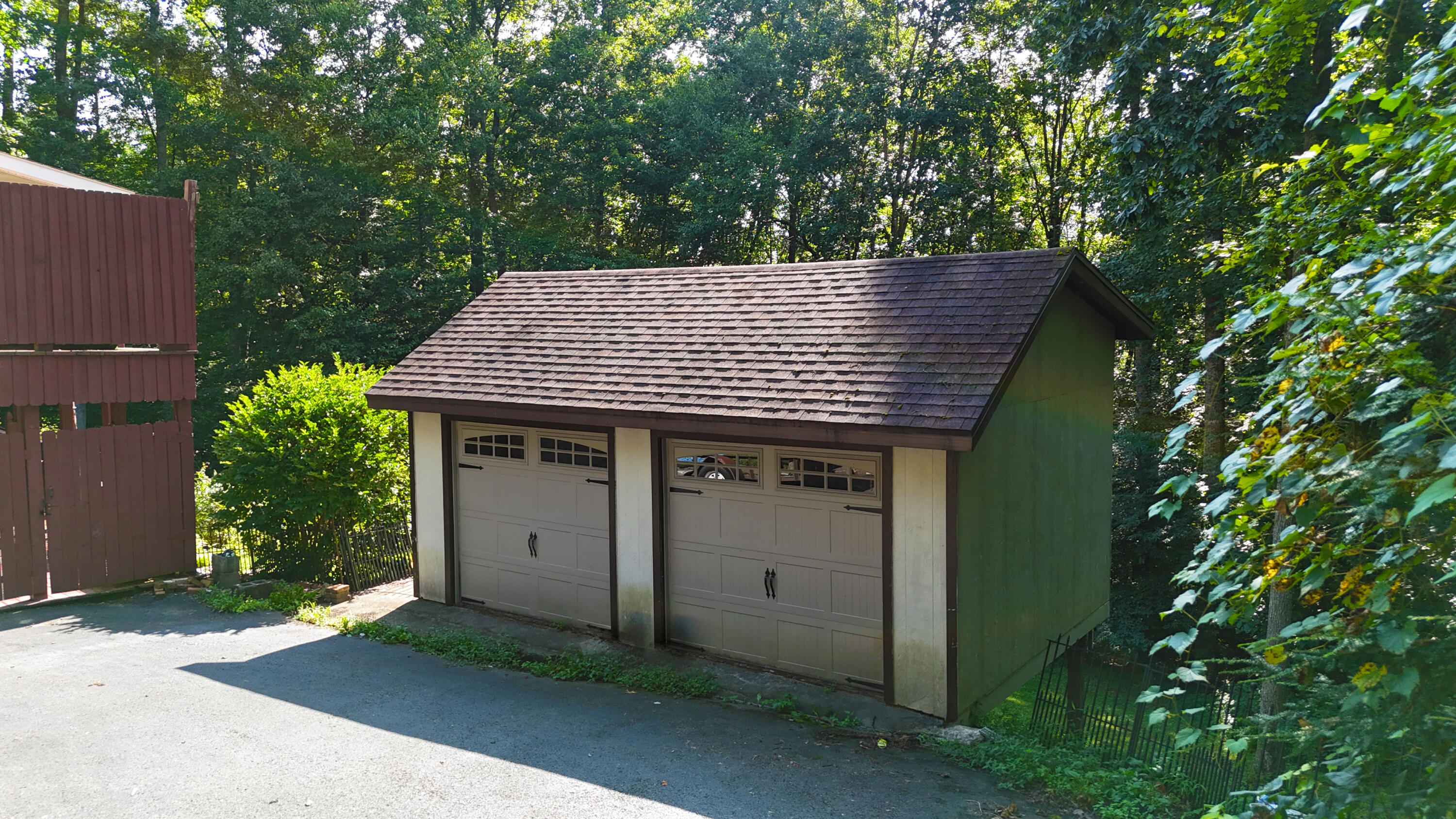 310 Chestnut Hill Rd