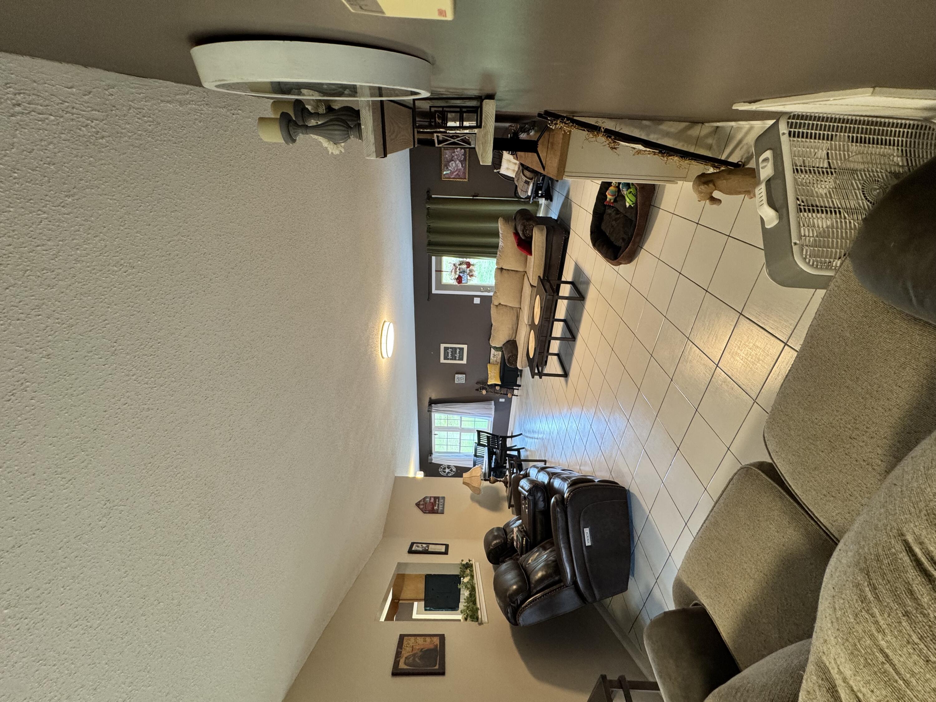68 Hurd Rd