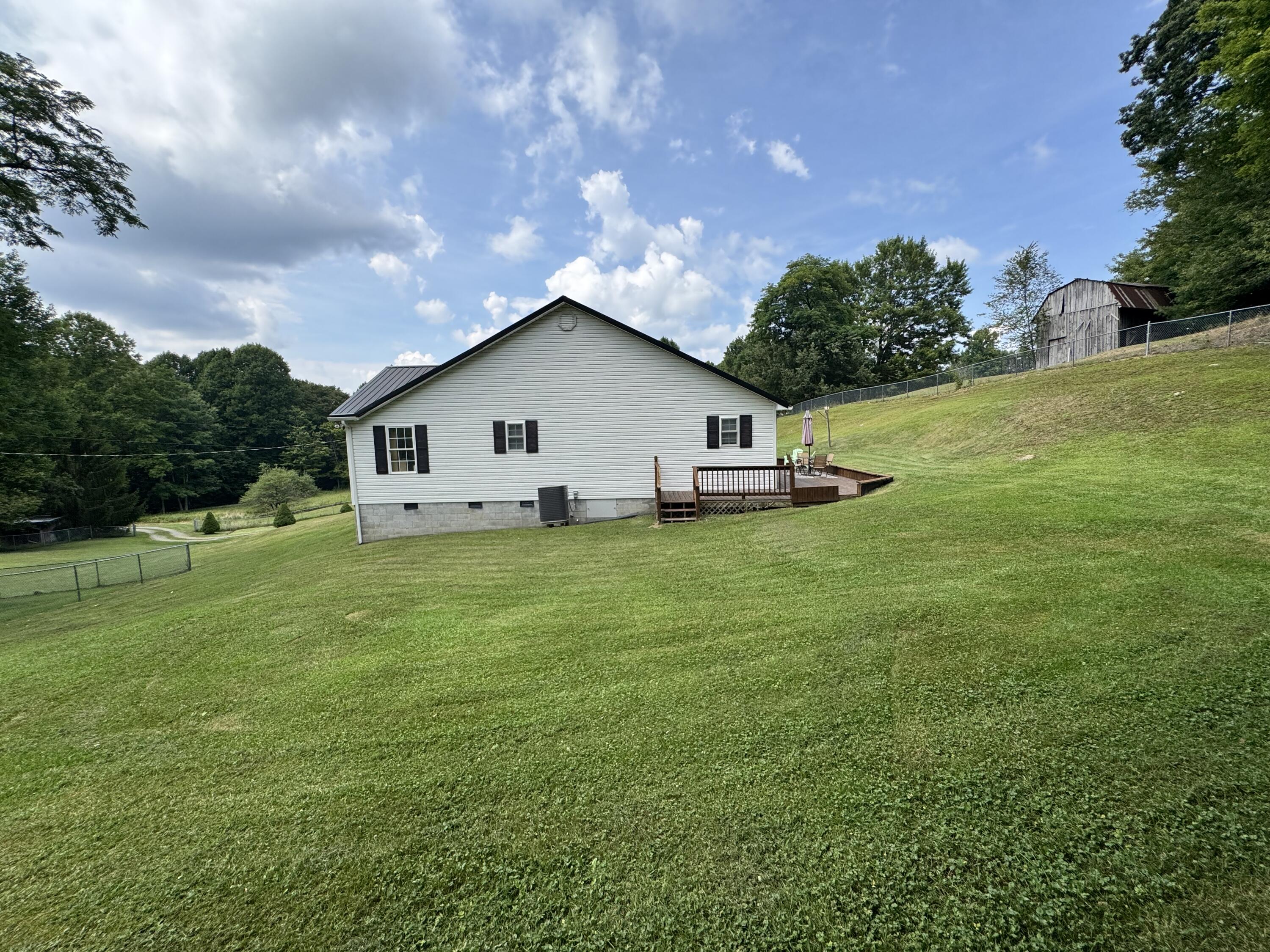 68 Hurd Rd