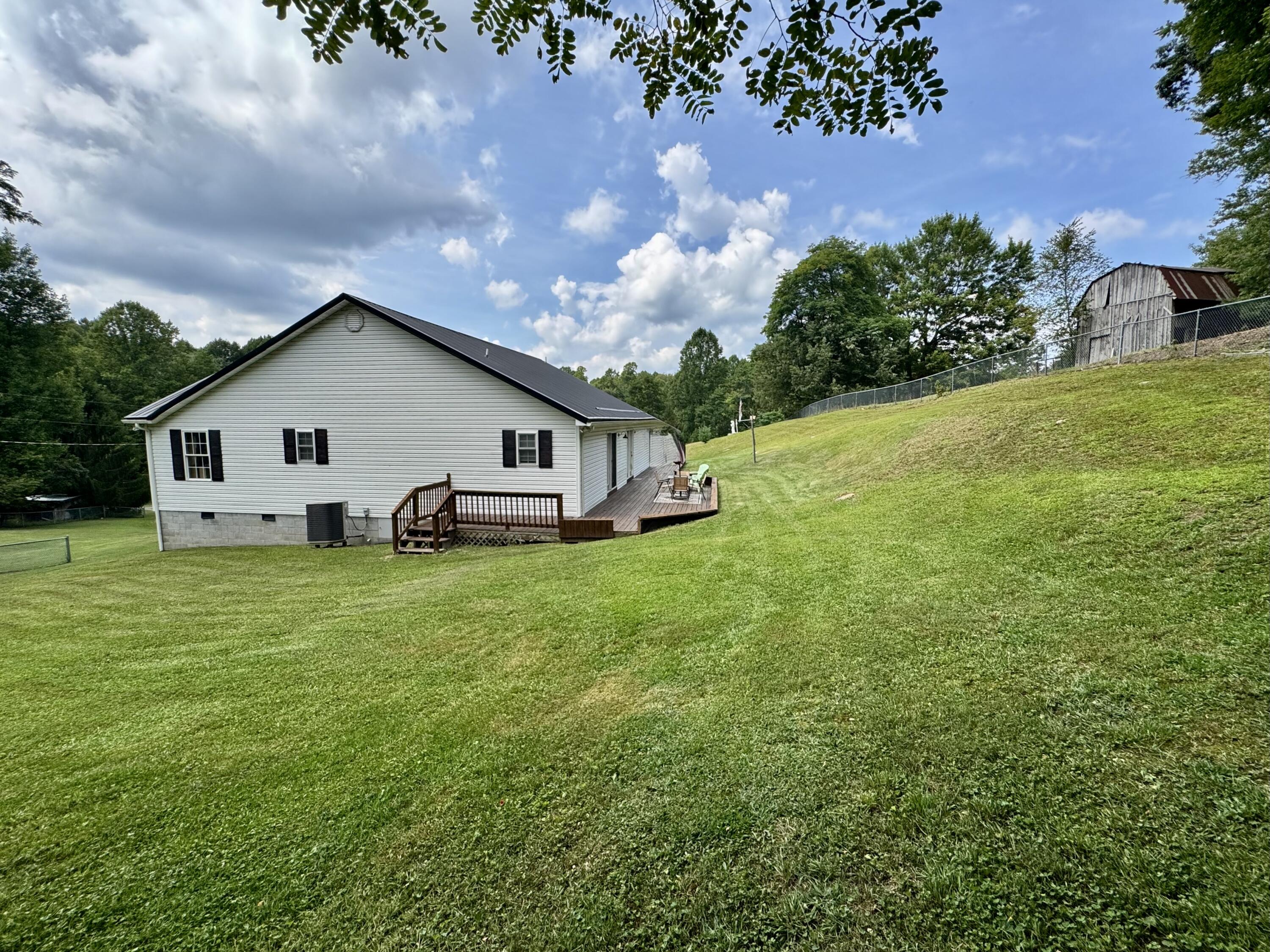 68 Hurd Rd