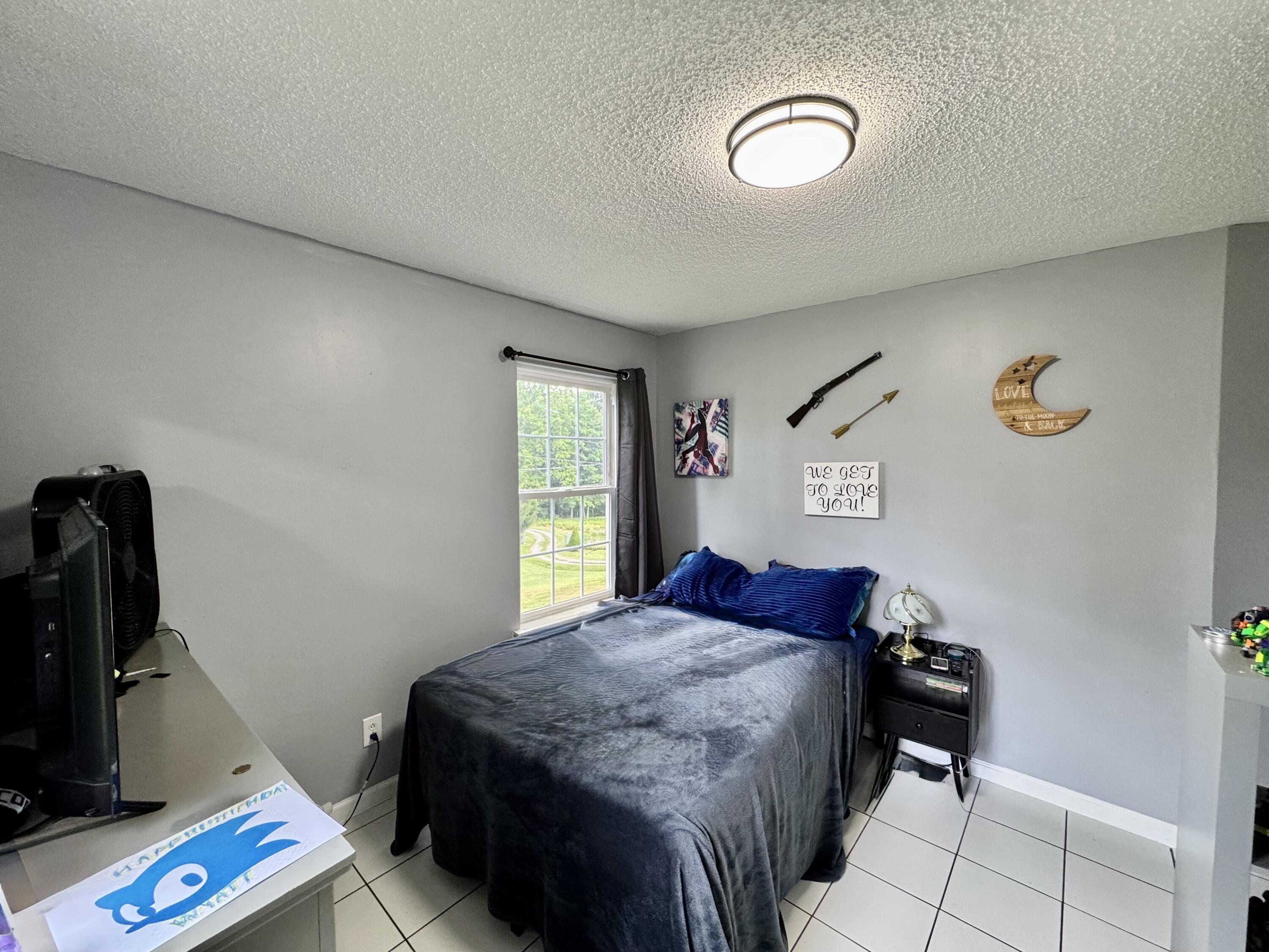 68 Hurd Rd