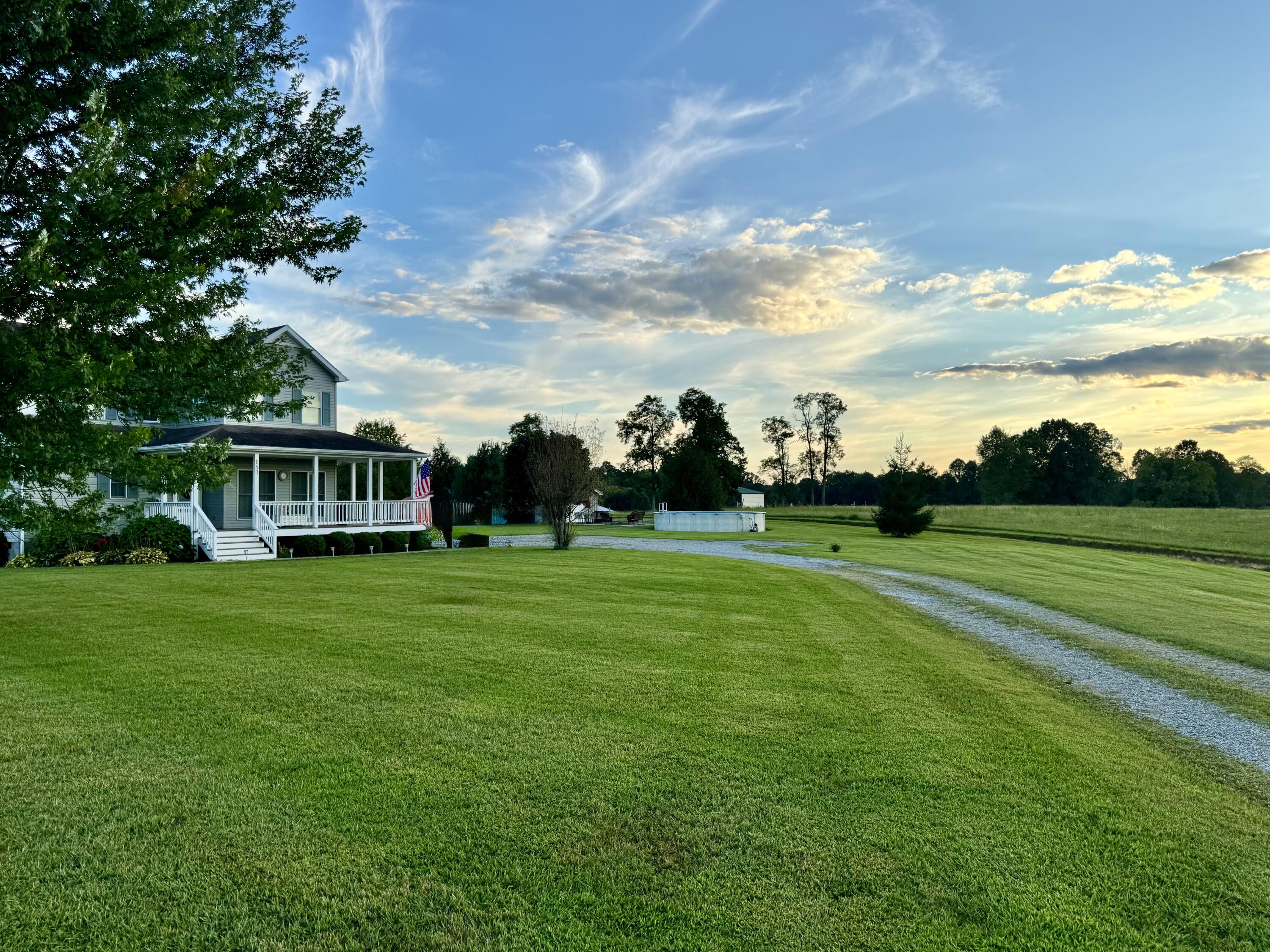 153 Ruby Ln