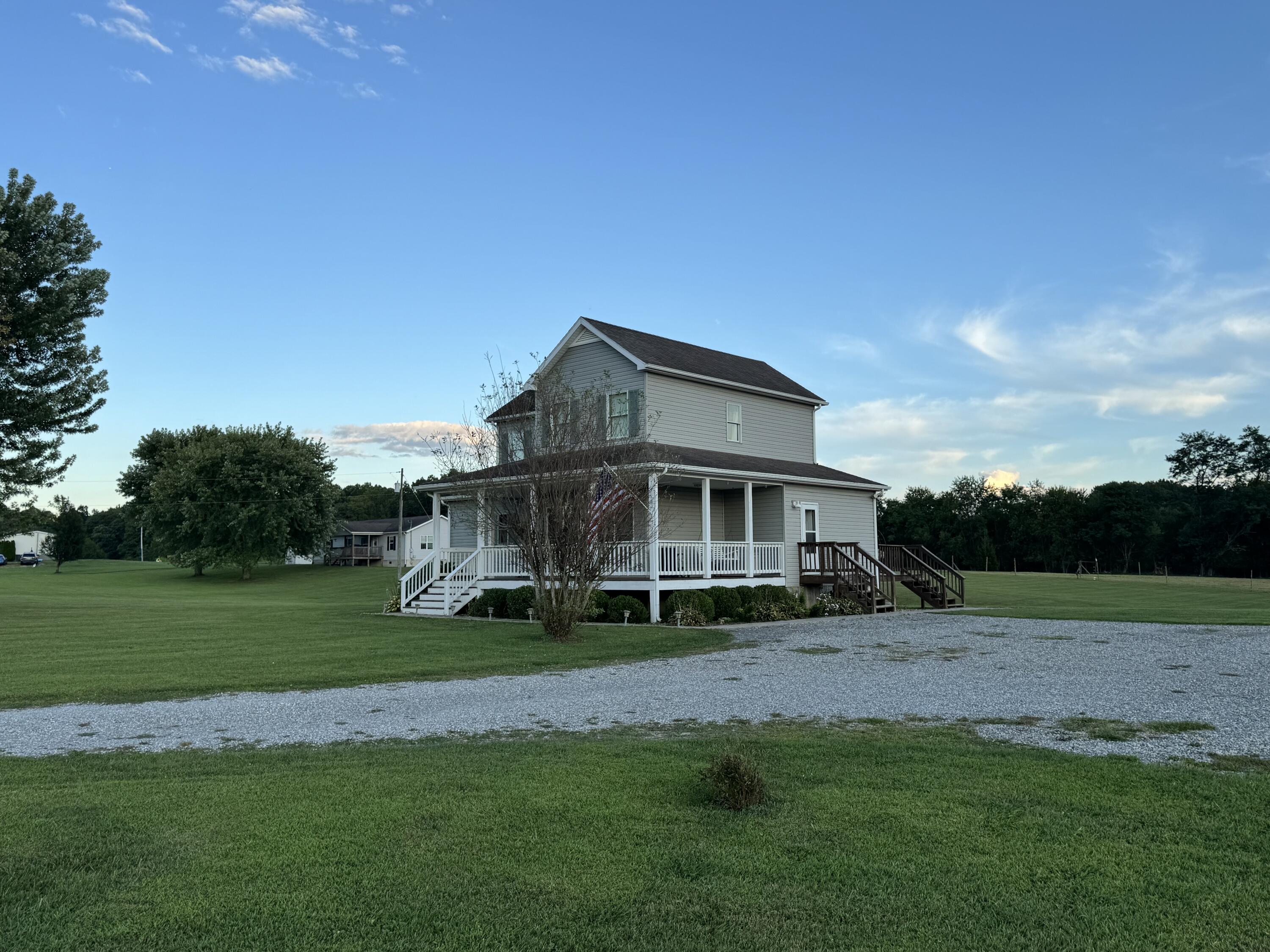 153 Ruby Ln