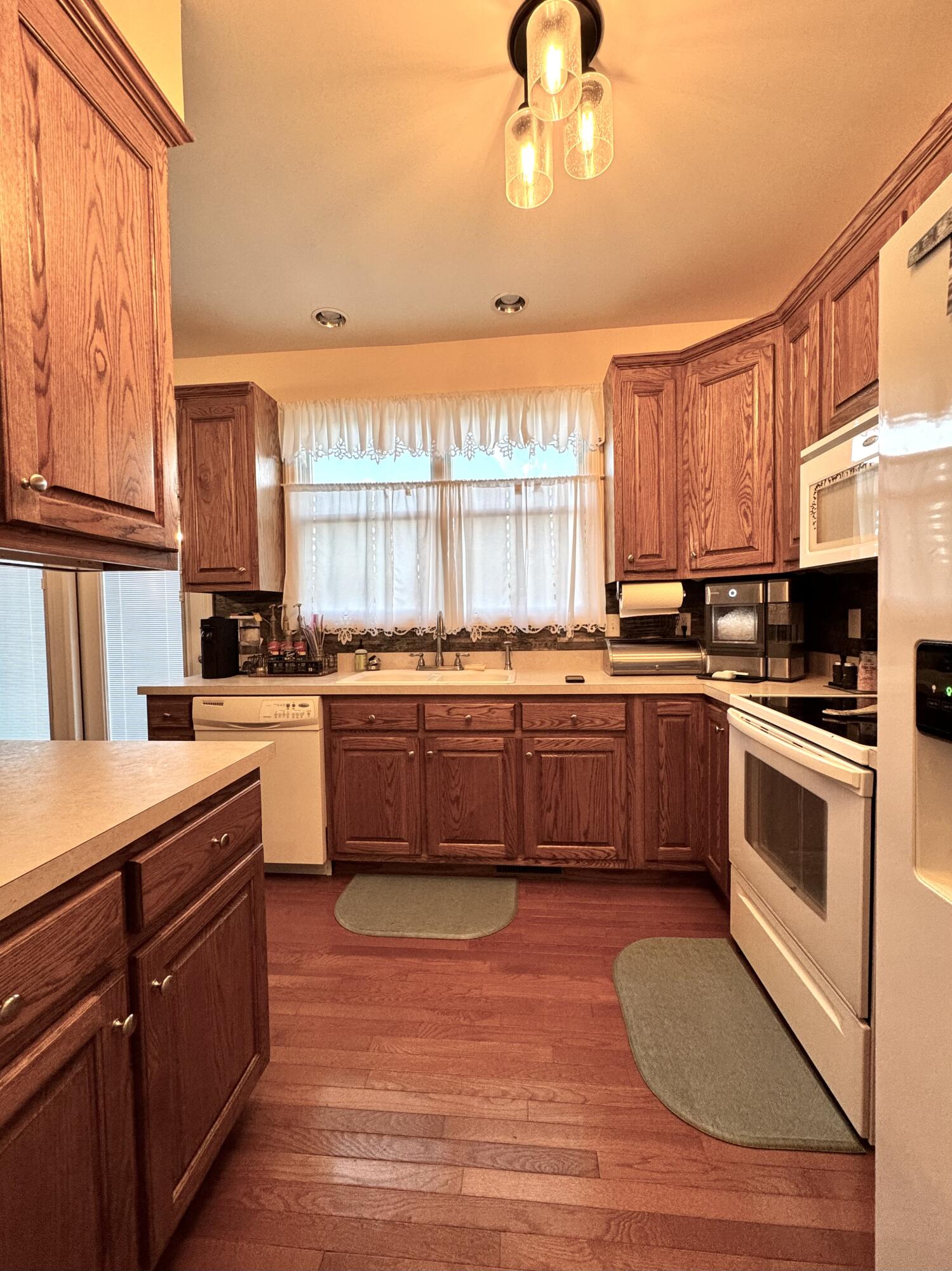 153 Ruby Ln