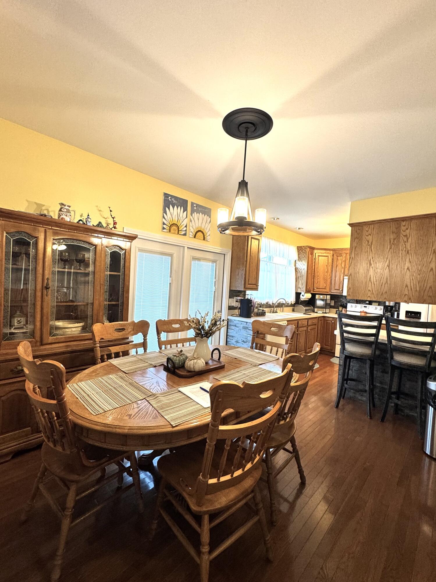 153 Ruby Ln