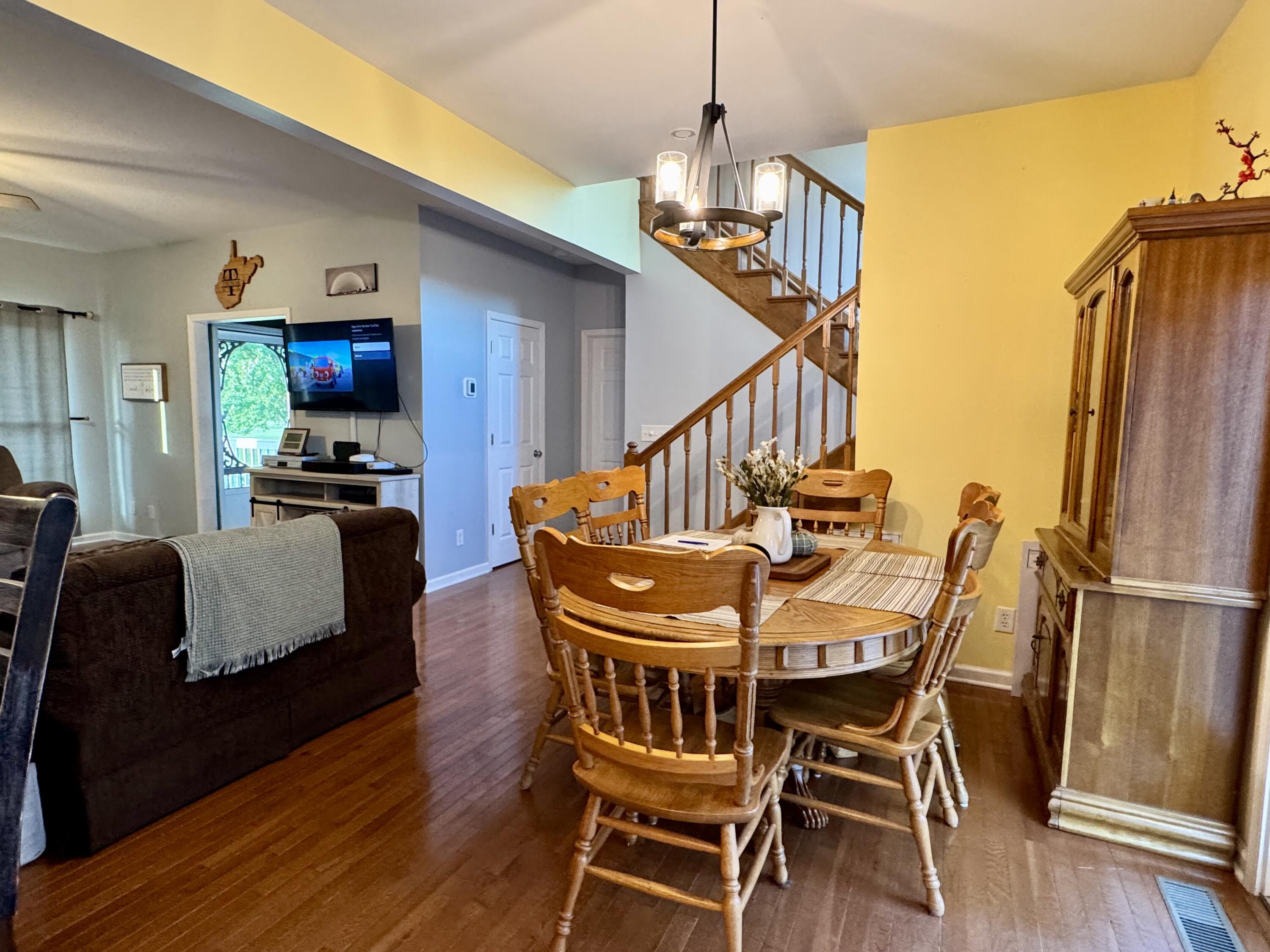 153 Ruby Ln