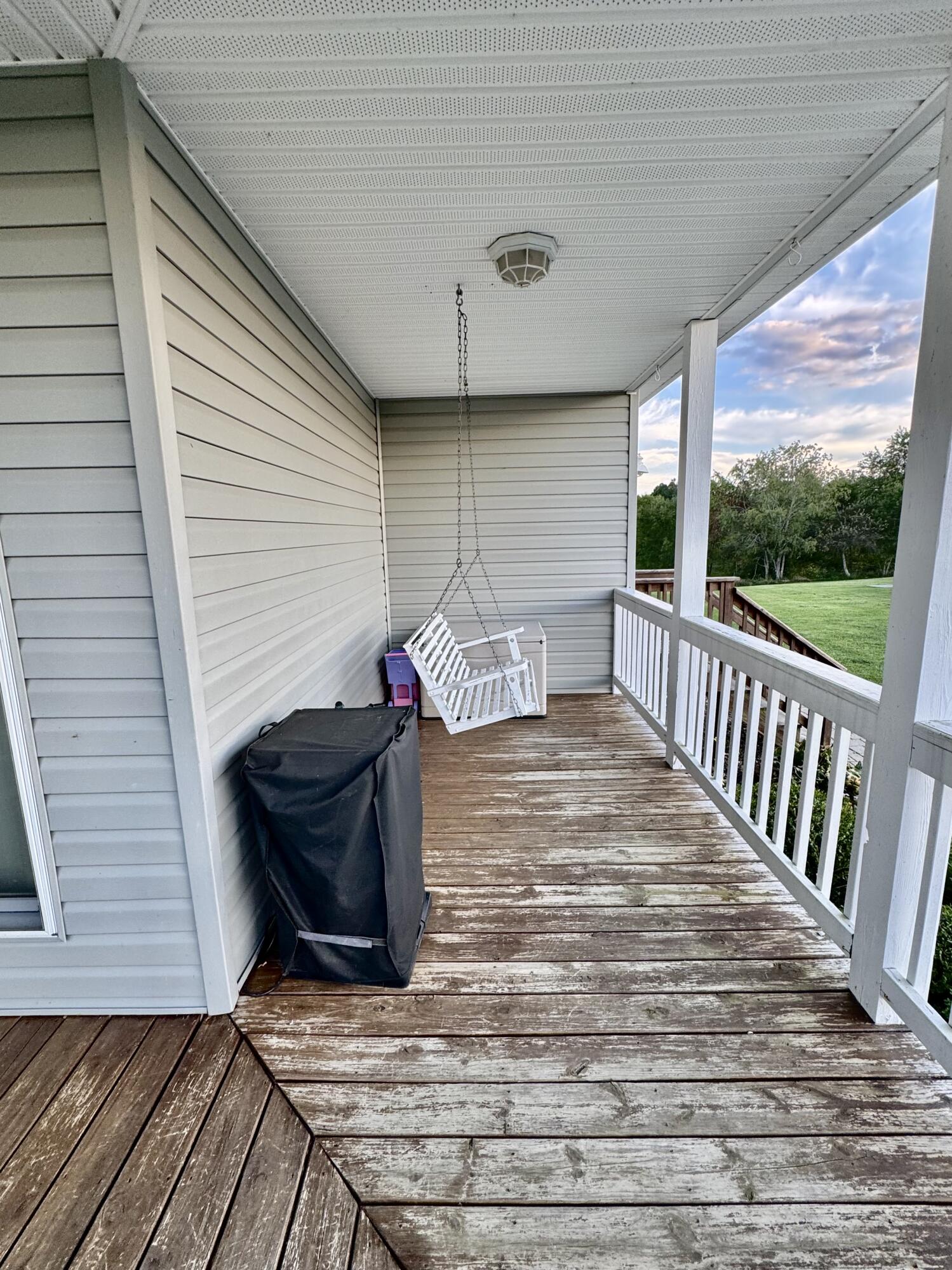 153 Ruby Ln