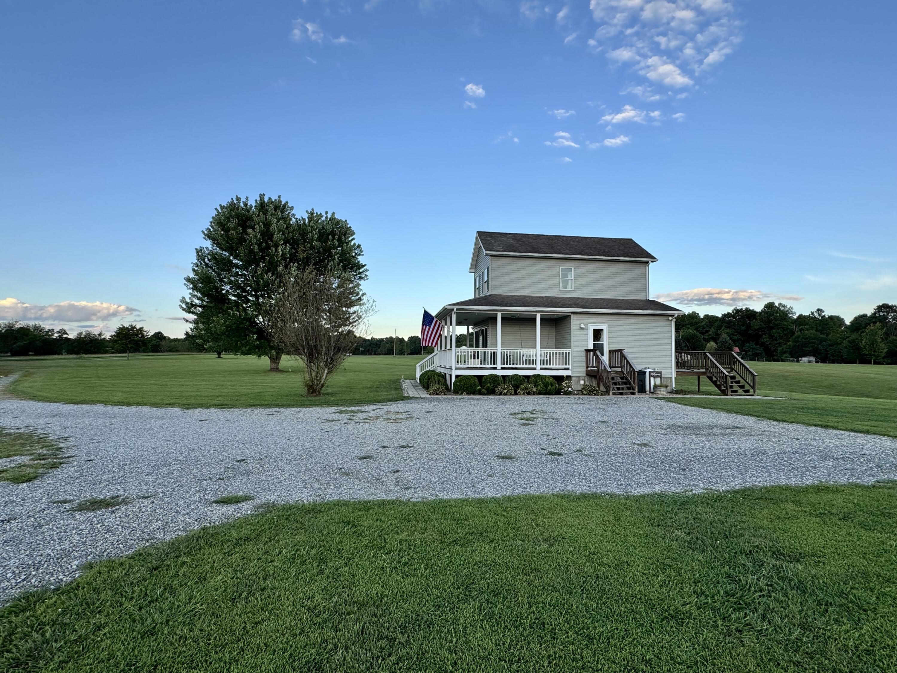 153 Ruby Ln