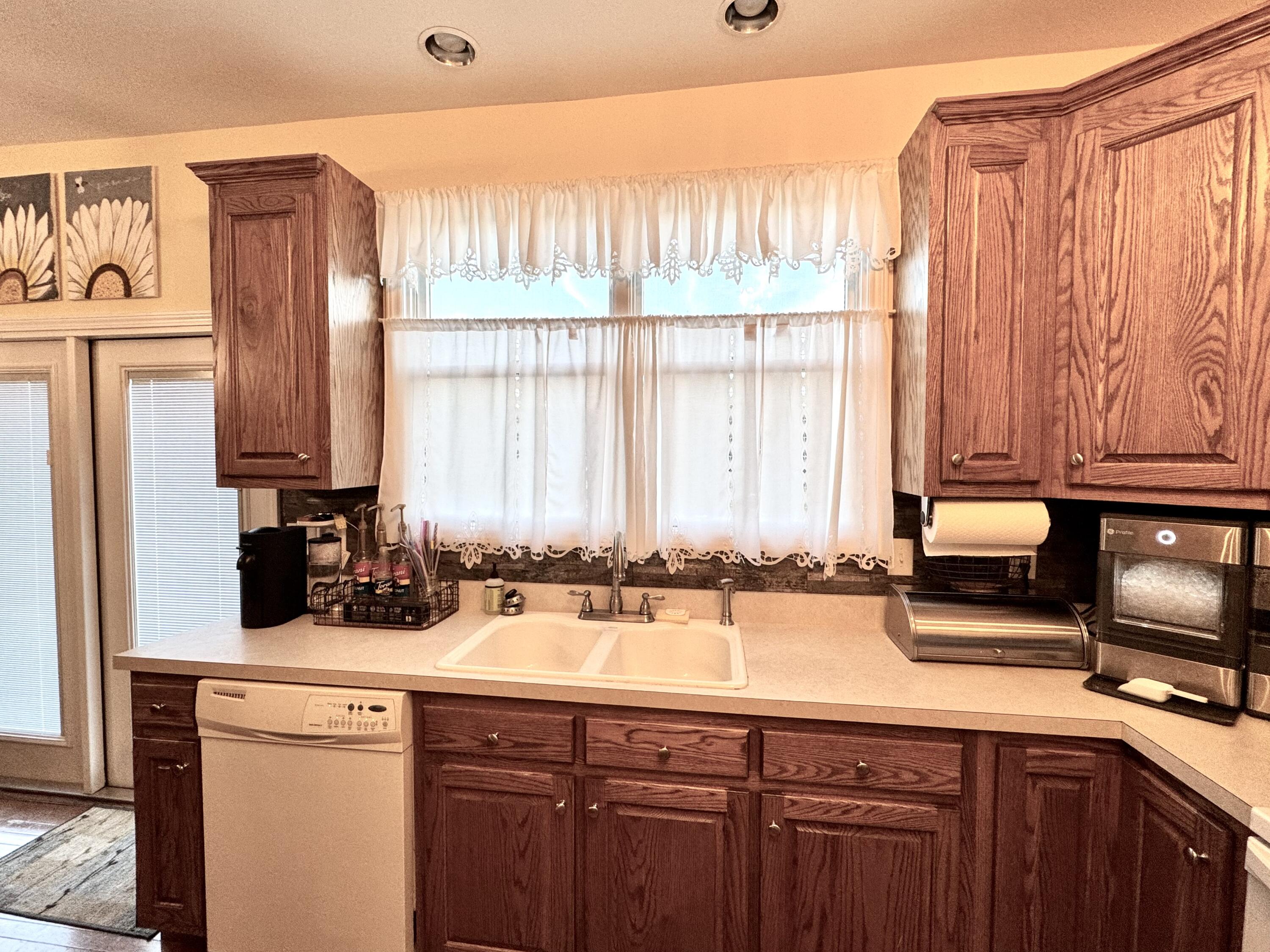 153 Ruby Ln