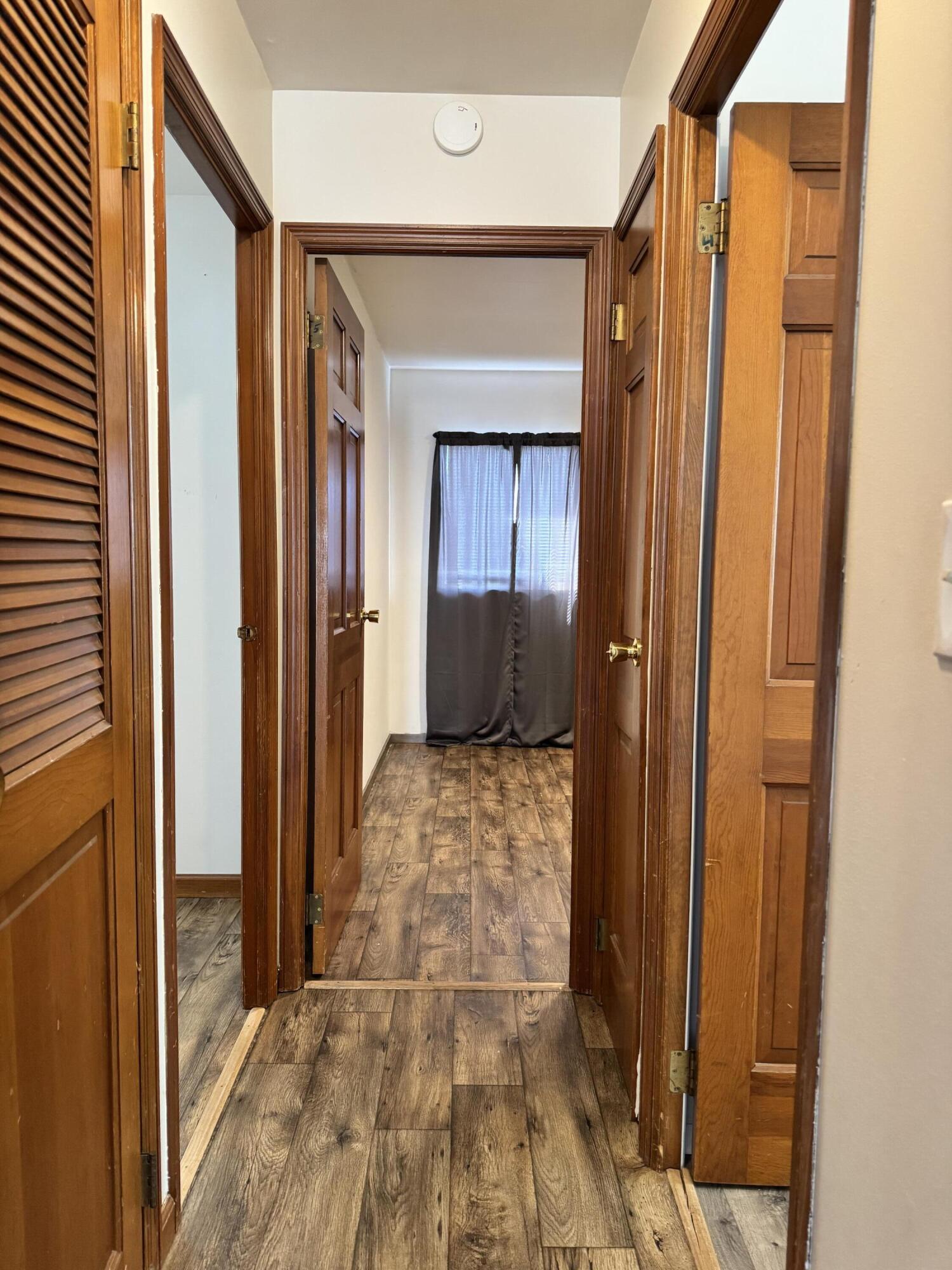 109 W 7th ST