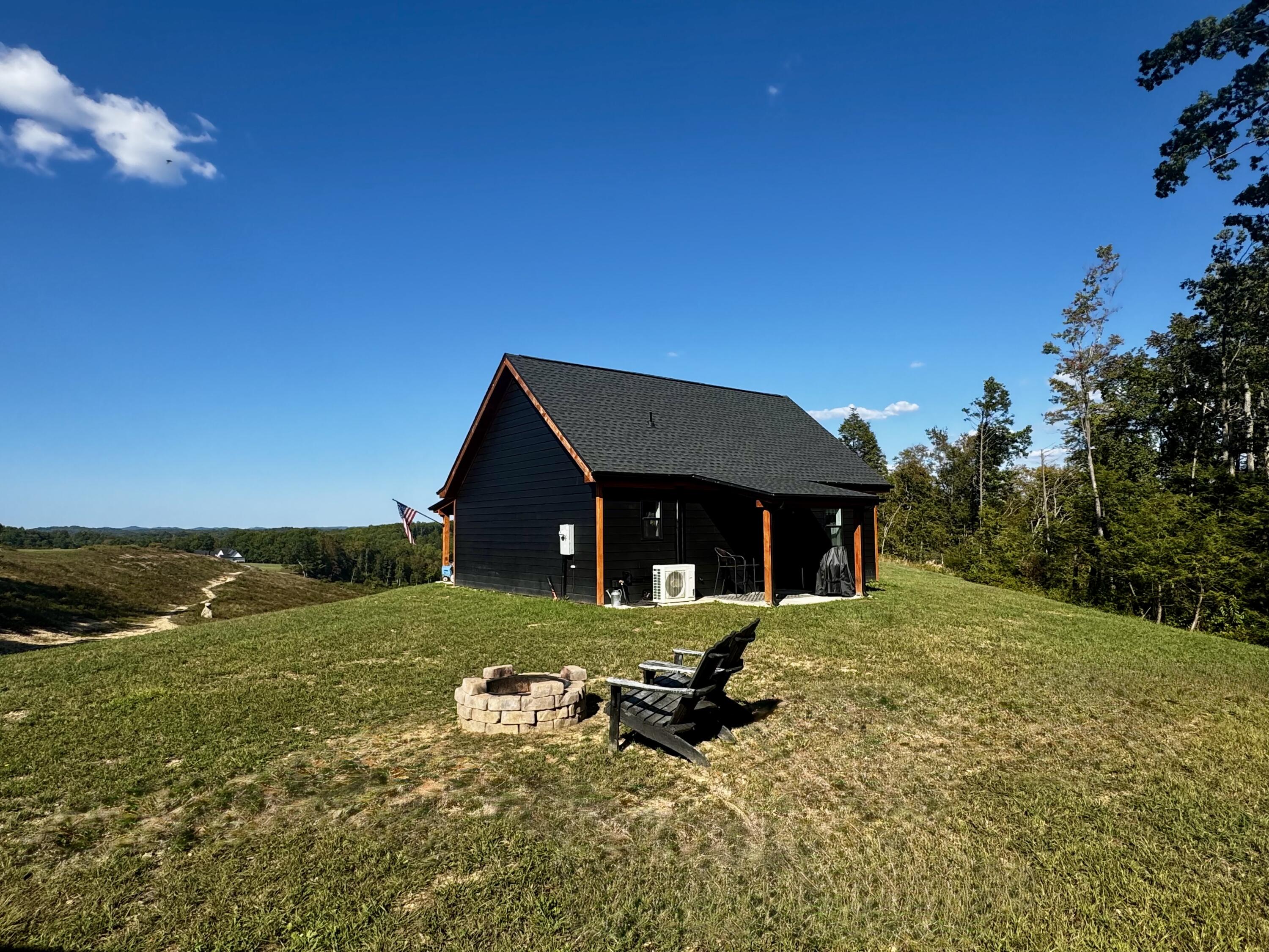 100 Brownstone Ridge Rd