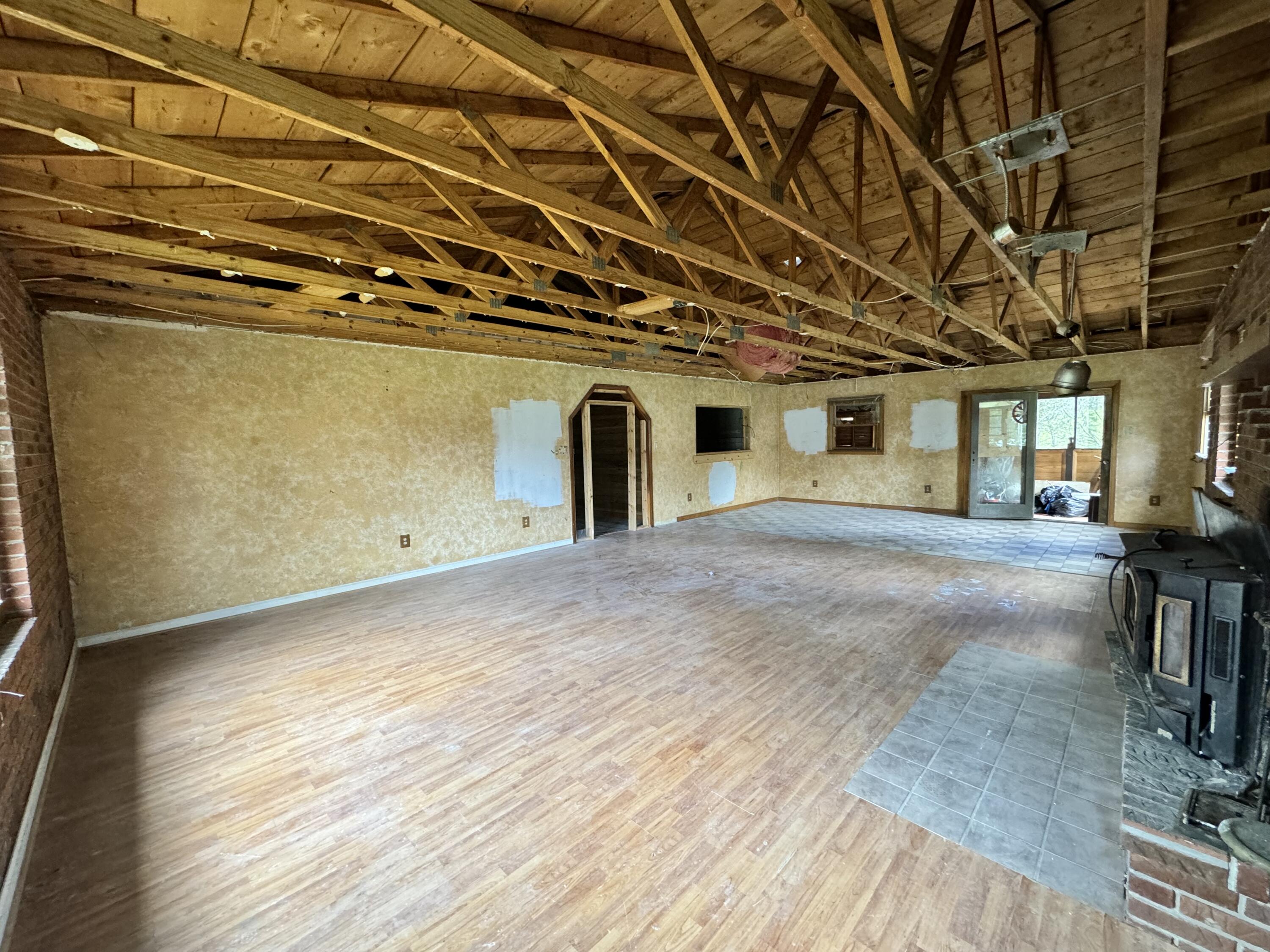 993 Meadow Bridge Rd