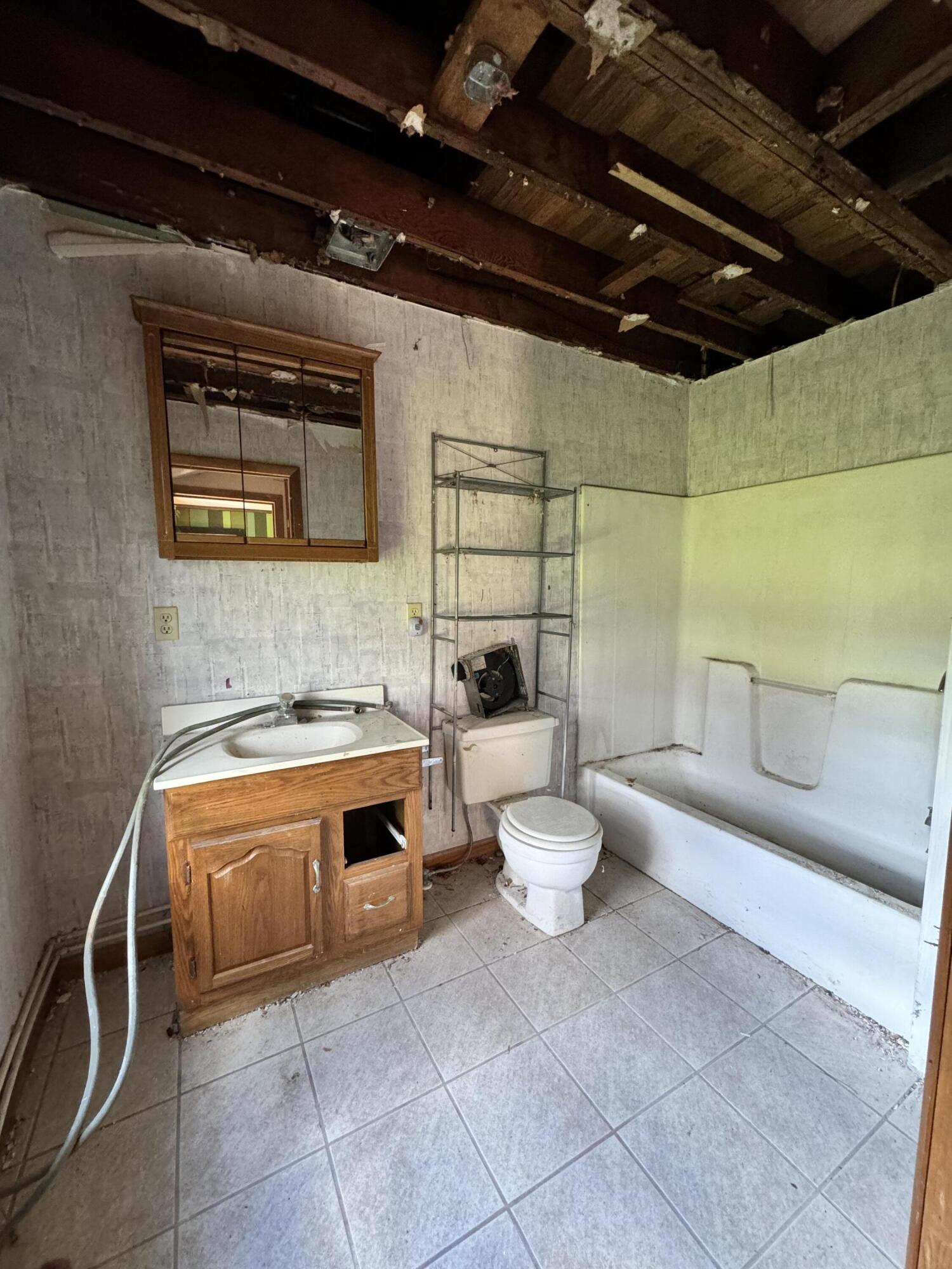 993 Meadow Bridge Rd